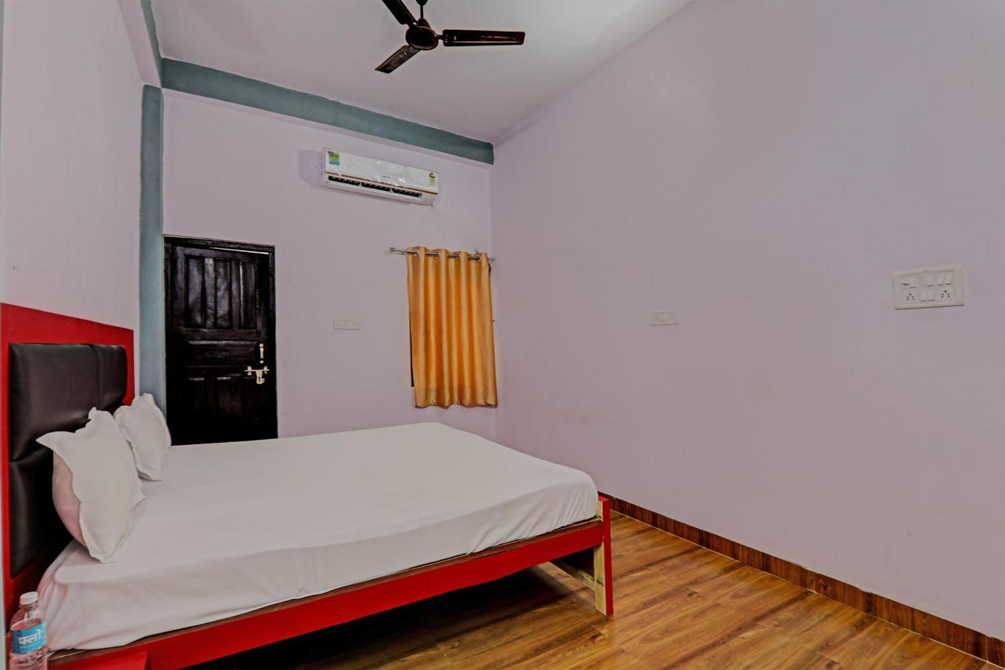 Hotel Oyo Crown Lucknow