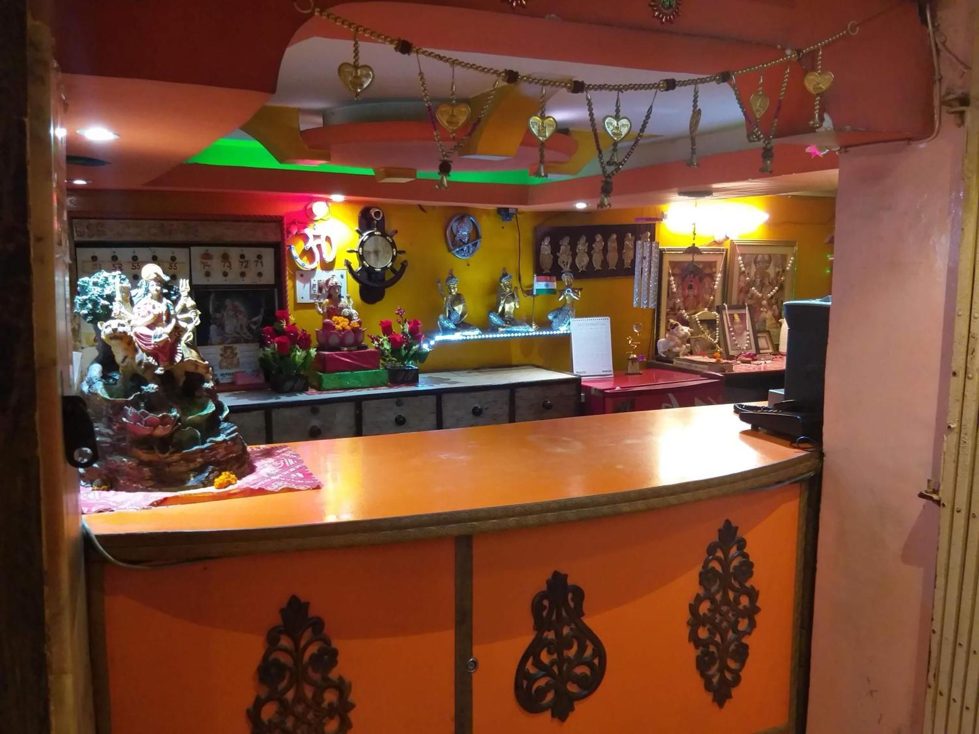 Tulsi Hotel 2*