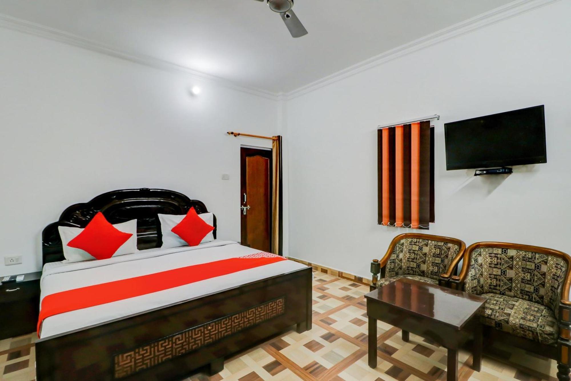 Hotel Oyo Shanti Kuti Near Gomti Riverfront Park Lucknow