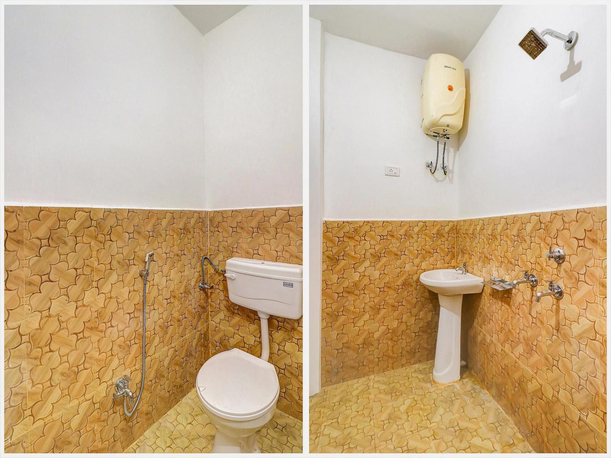 Hotel Oyo Shanti Kuti Near Gomti Riverfront Park