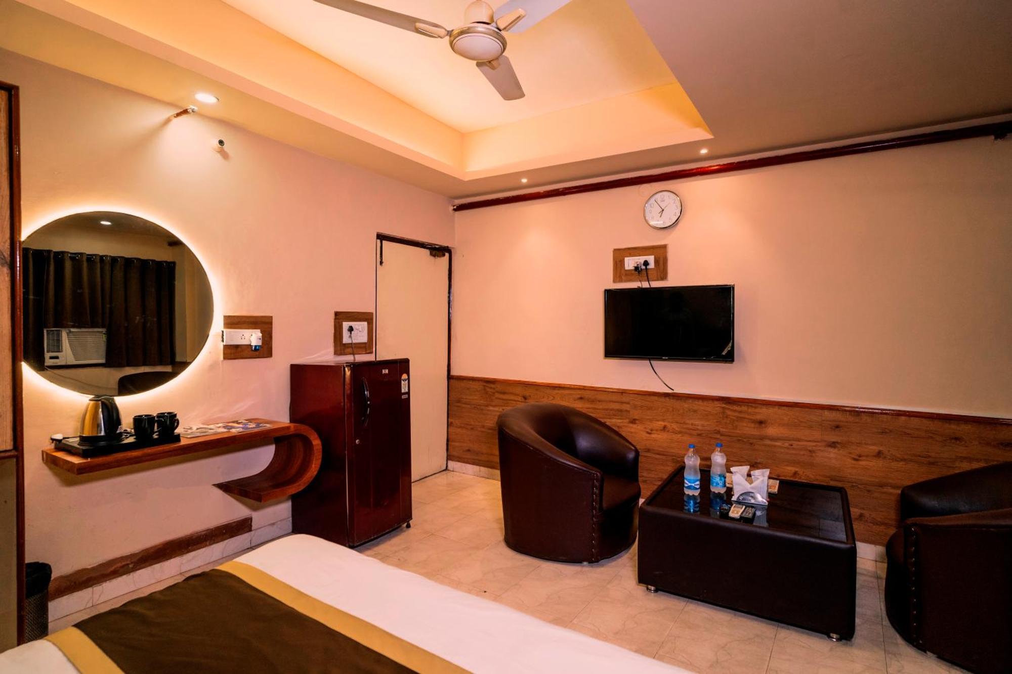 Didi International Hotel 3*