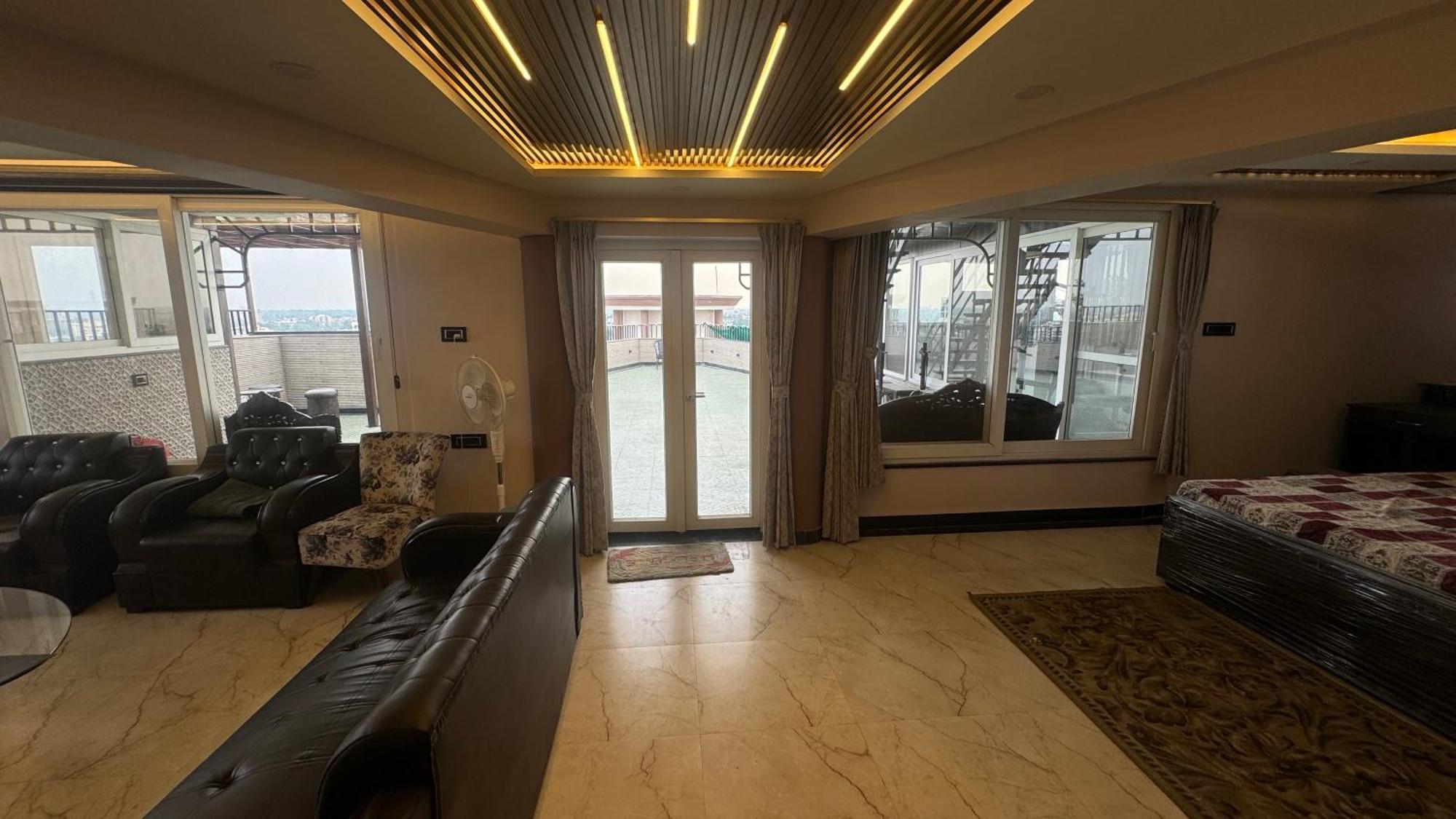 Holiday home Riverfront Penthouse With Spacious Terrace Lucknow