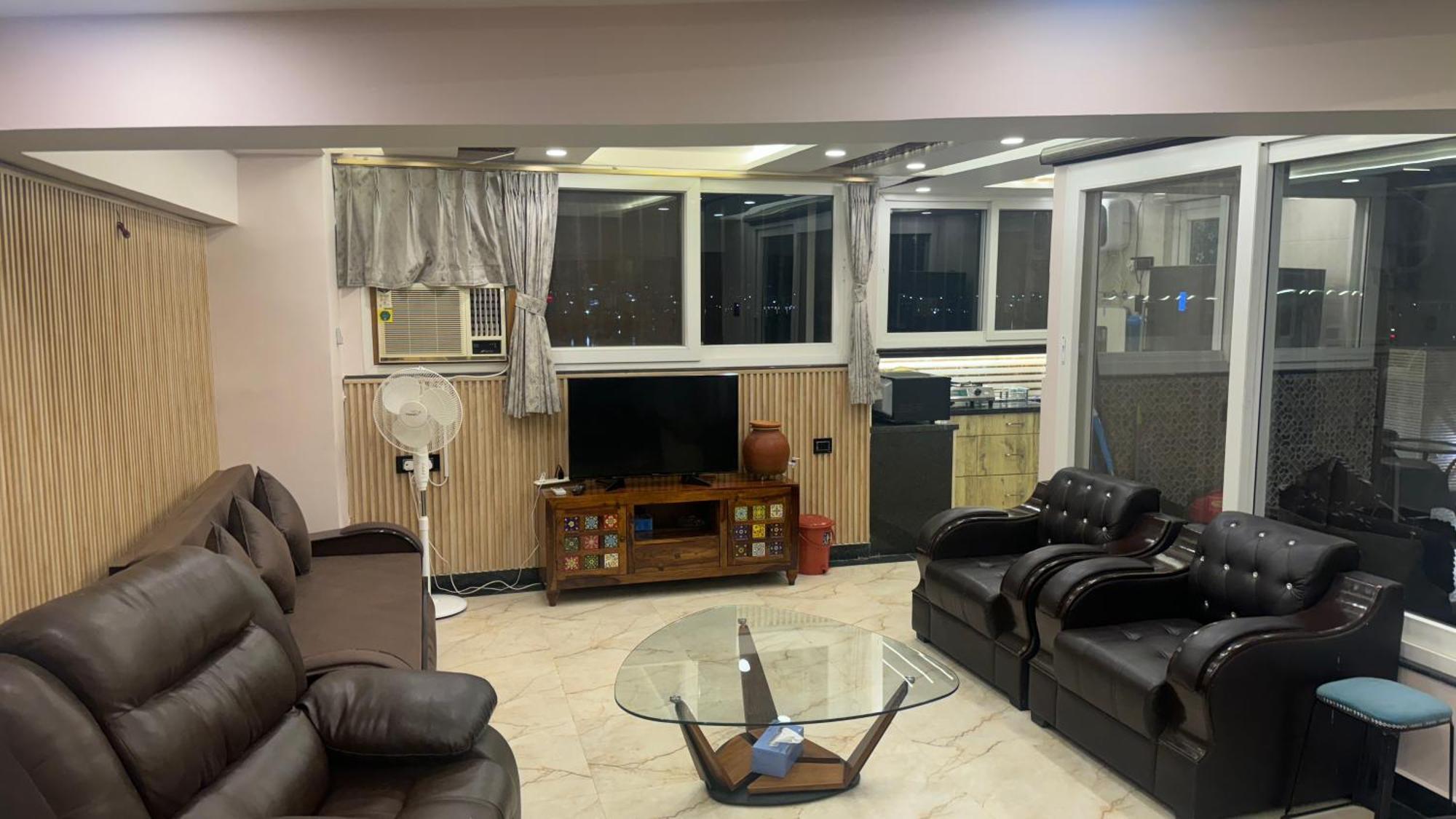 Riverfront Penthouse With Spacious Terrace Lucknow