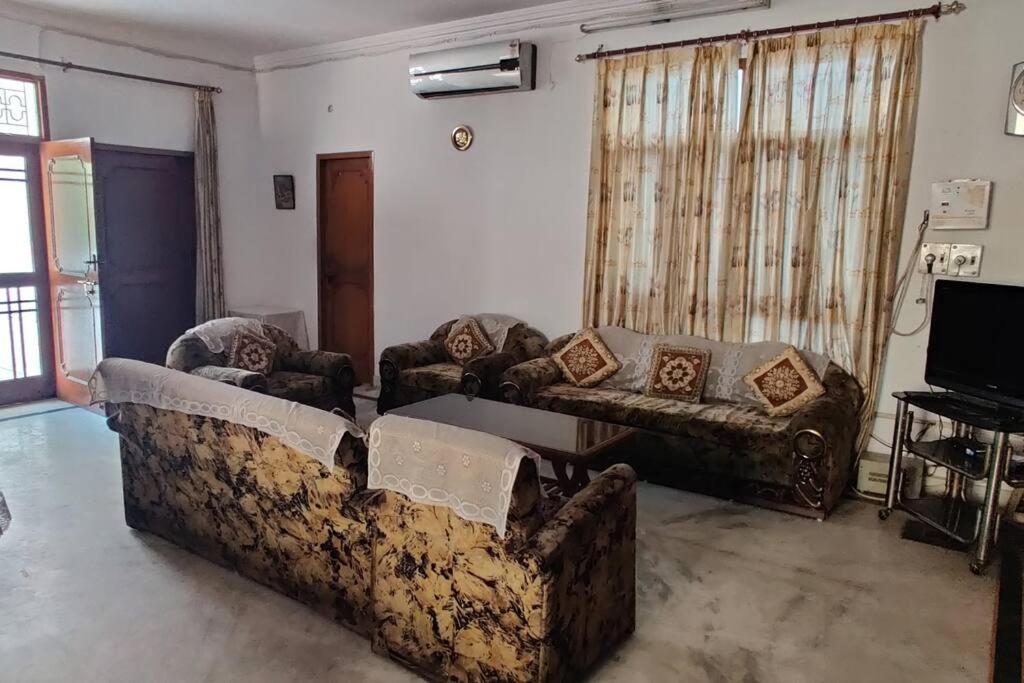 Park View Apartment *