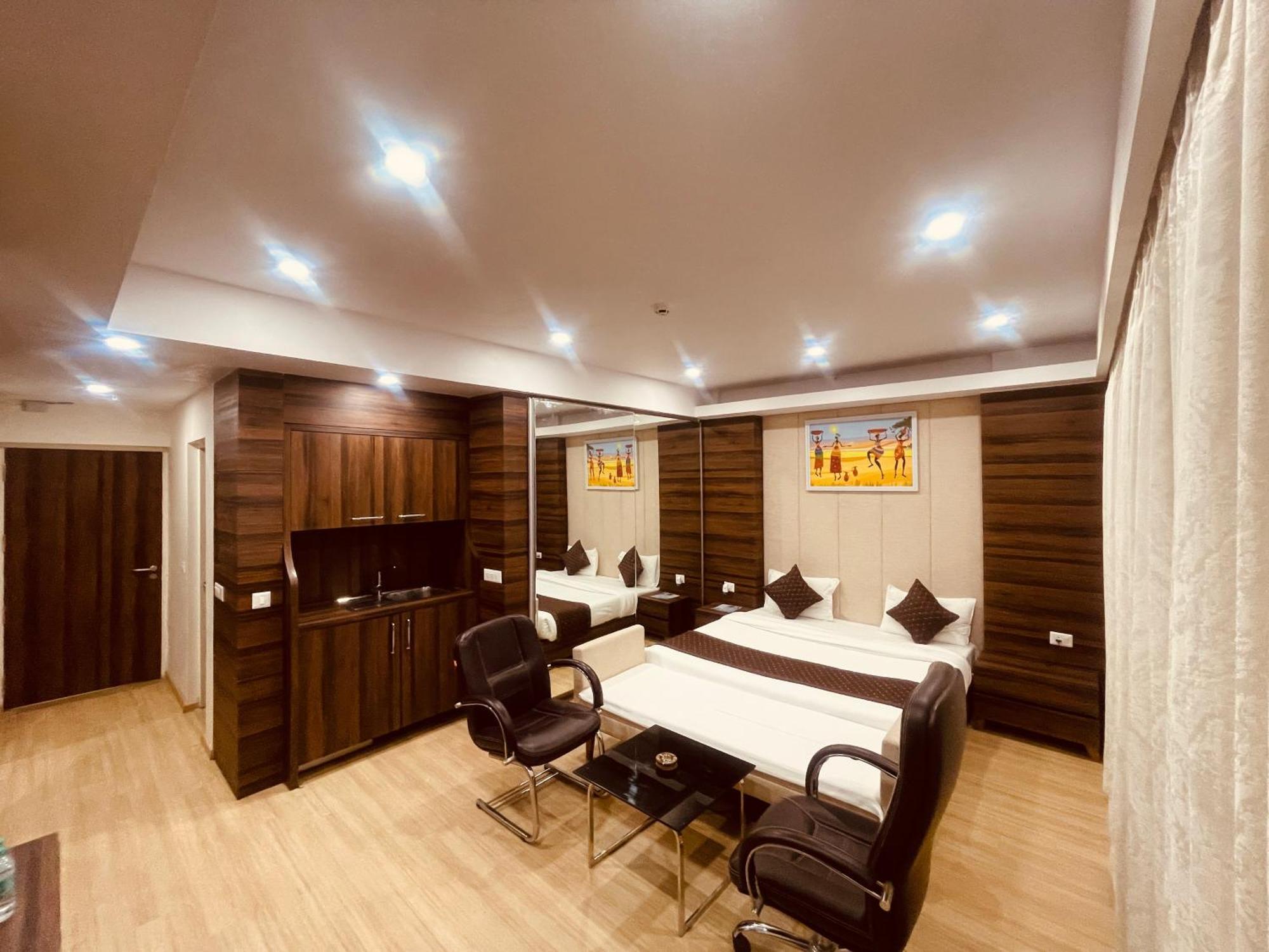 Aparthotel The Grace Residency - Gomtinagar,