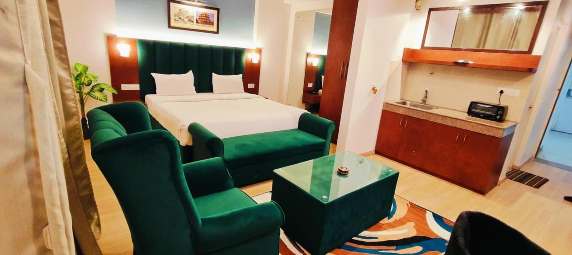The Grace Residency - Gomtinagar, * Lucknow