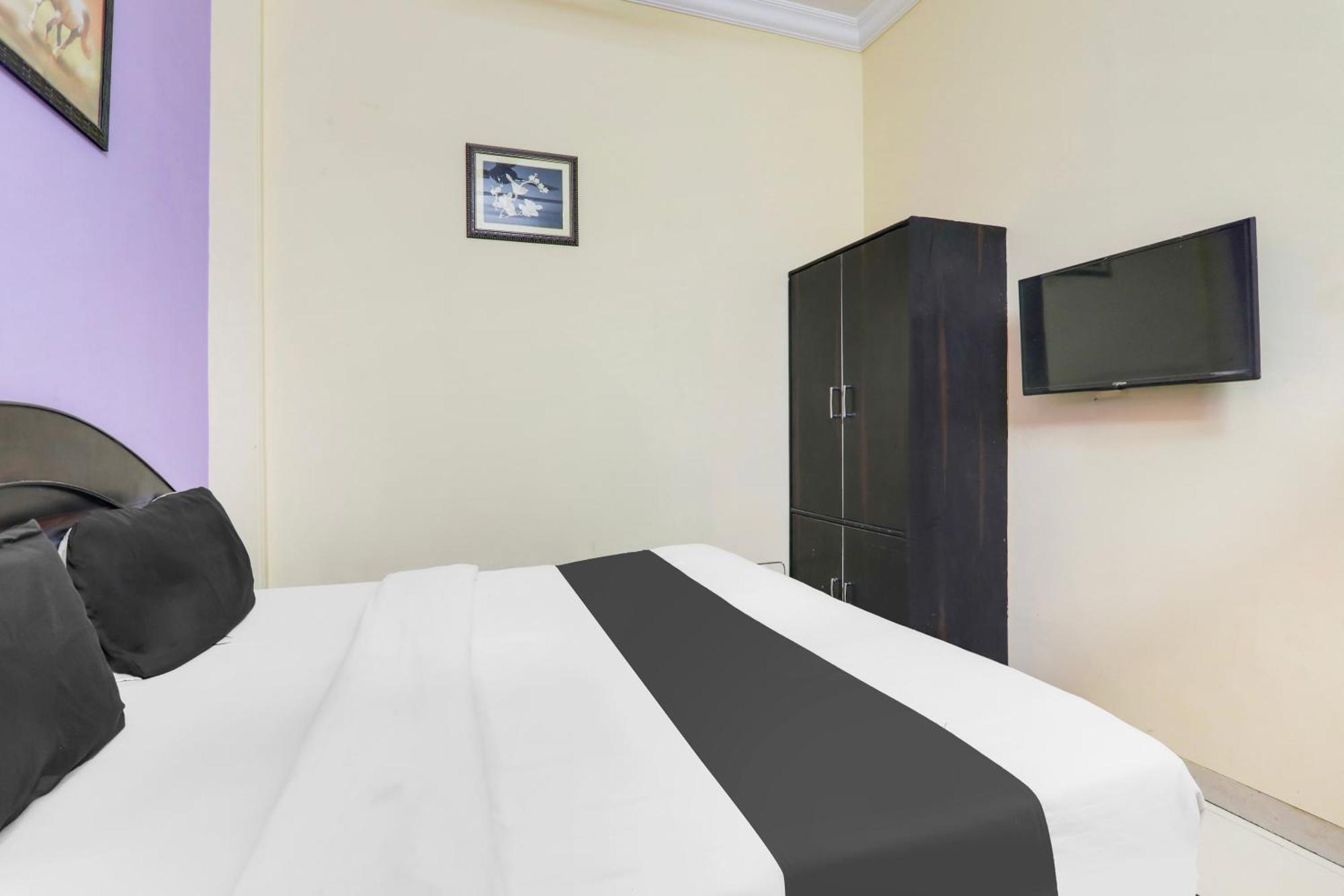 O Avadh Near Charbagh Railway Station 3*