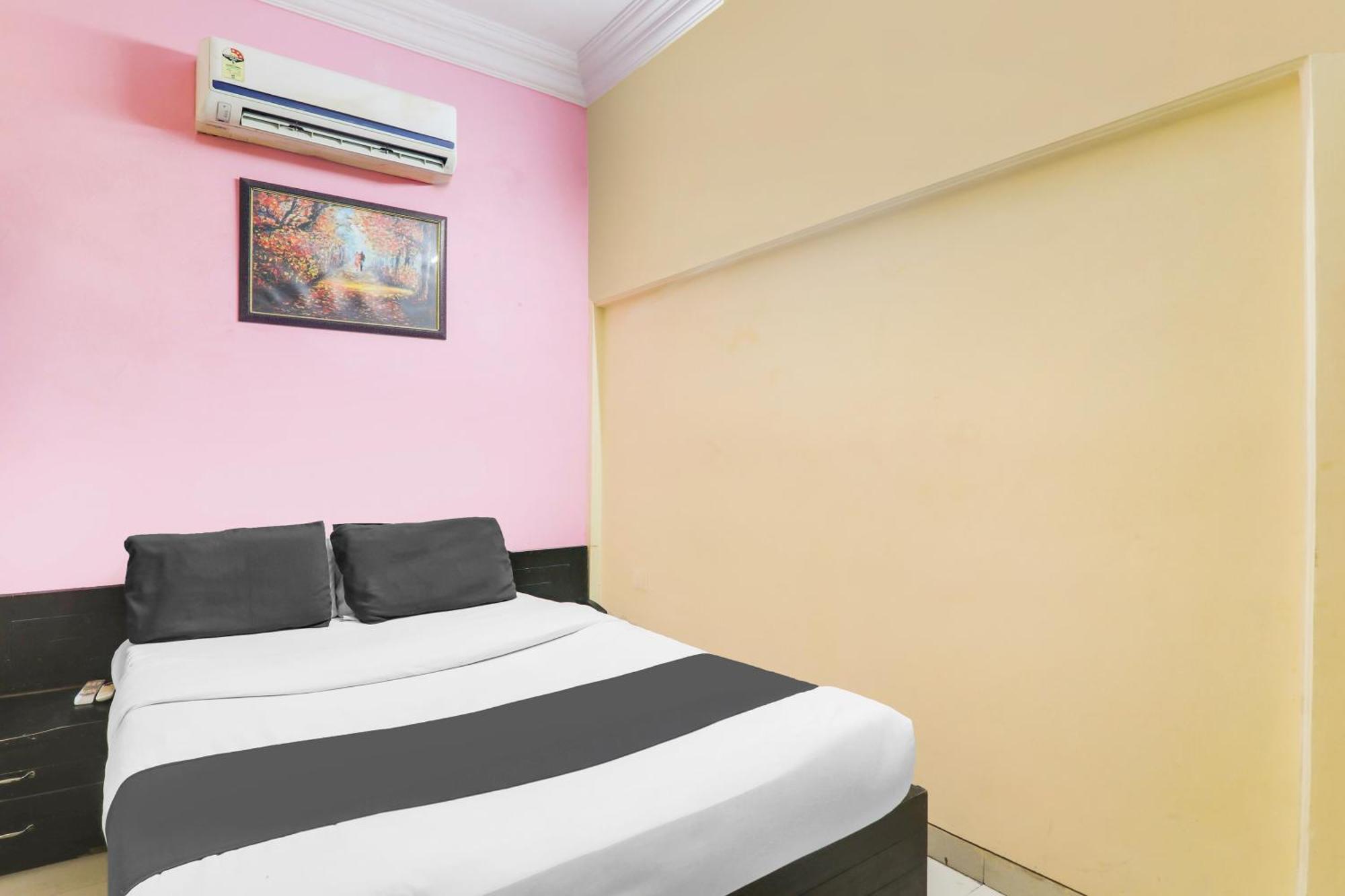 O Avadh Near Charbagh Railway Station