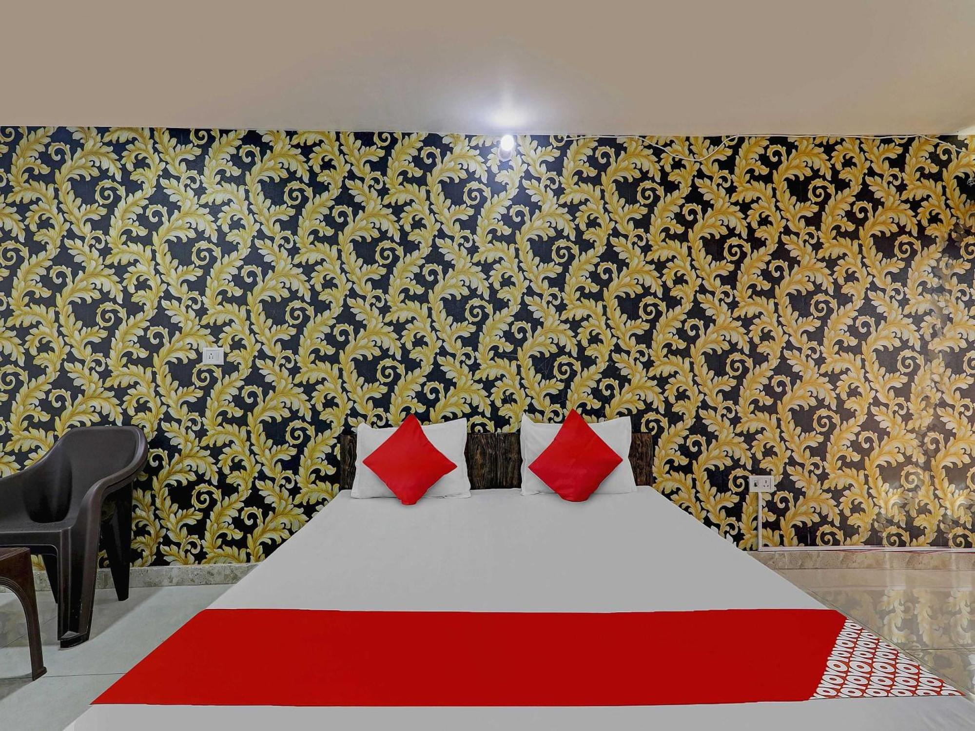 O Ck Near Chaudhary Charan Singh International Airport
