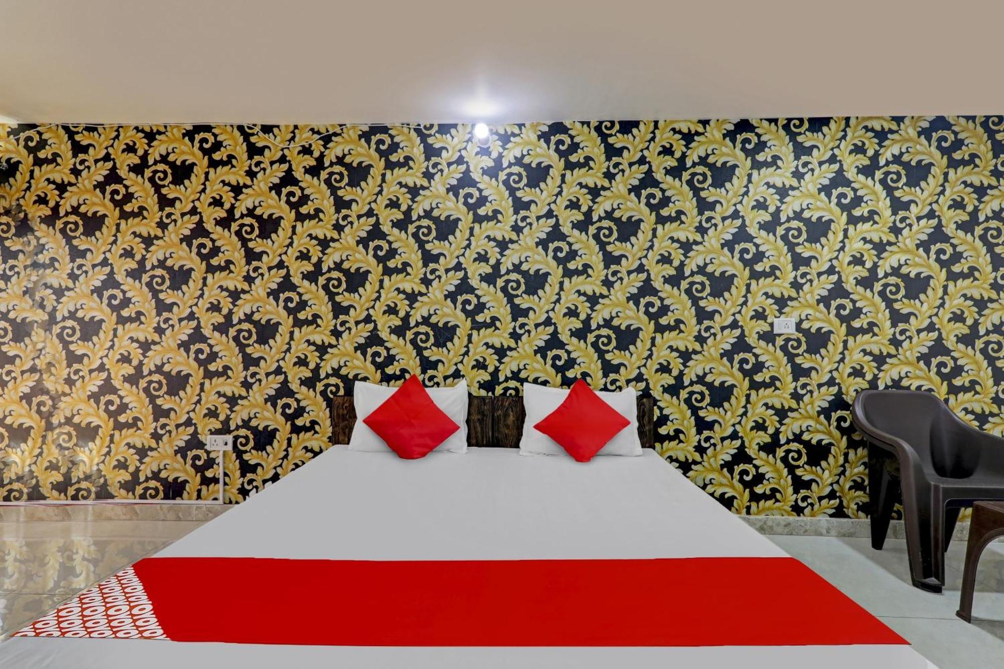 O Ck Near Chaudhary Charan Singh International Airport