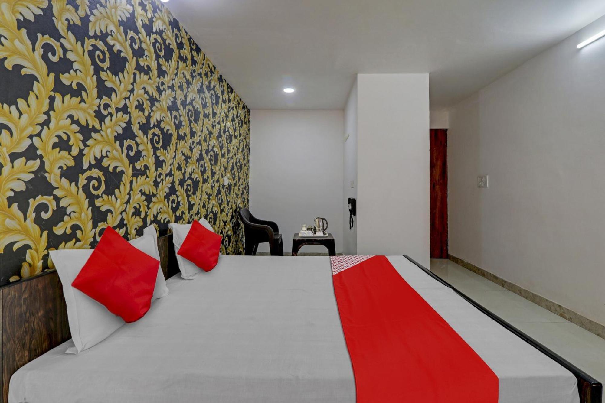 O Ck Near Chaudhary Charan Singh International Airport
