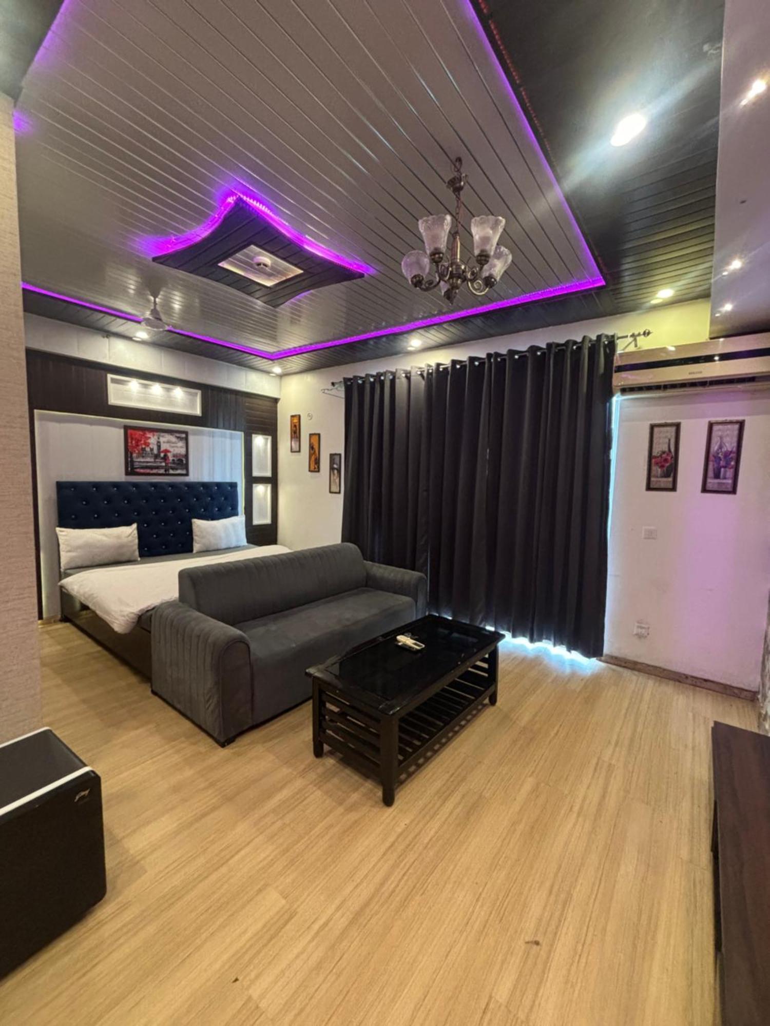 The Royal Gomti Nagar Lucknow