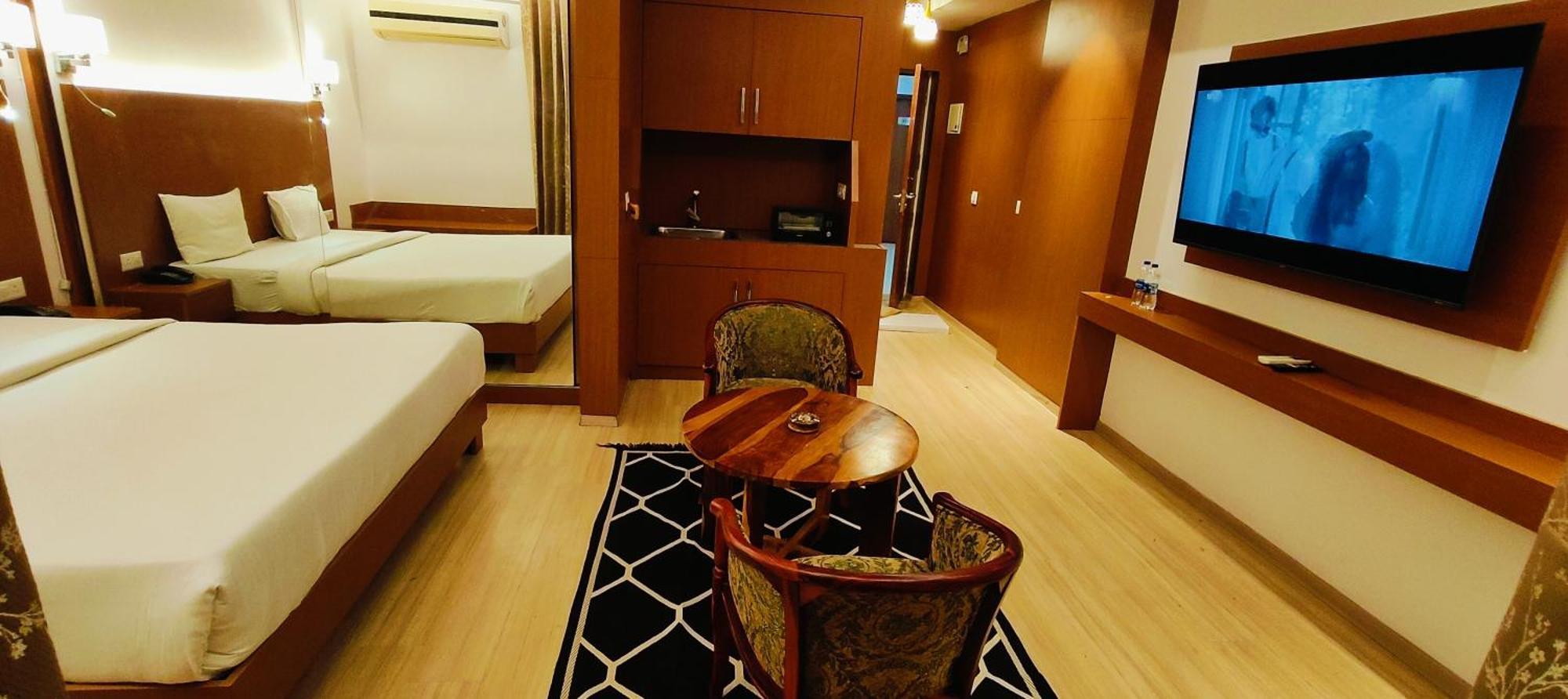 Aparthotel The Grace Residency - Gomtinagar,