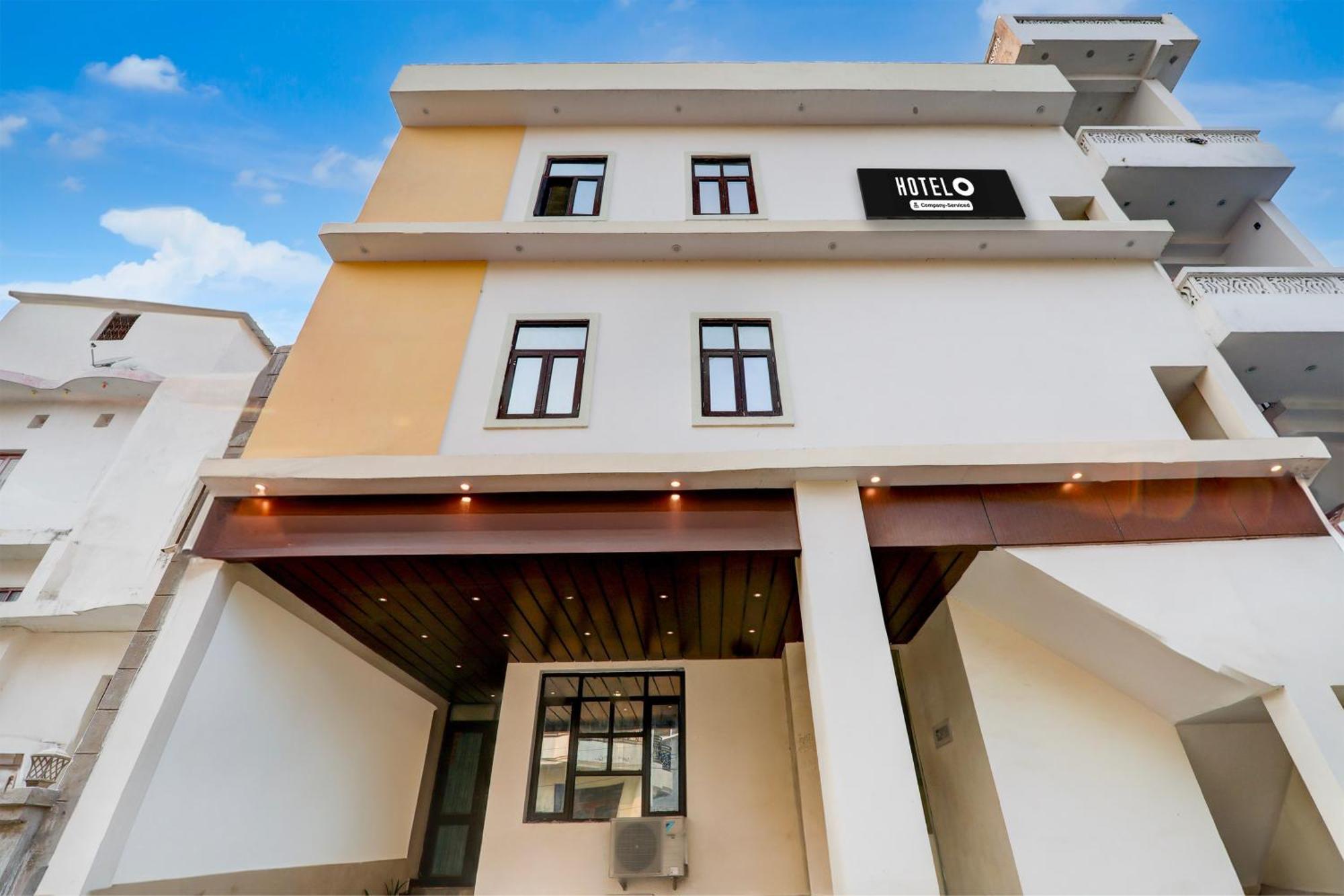 Super O Indira Nagar Hotel