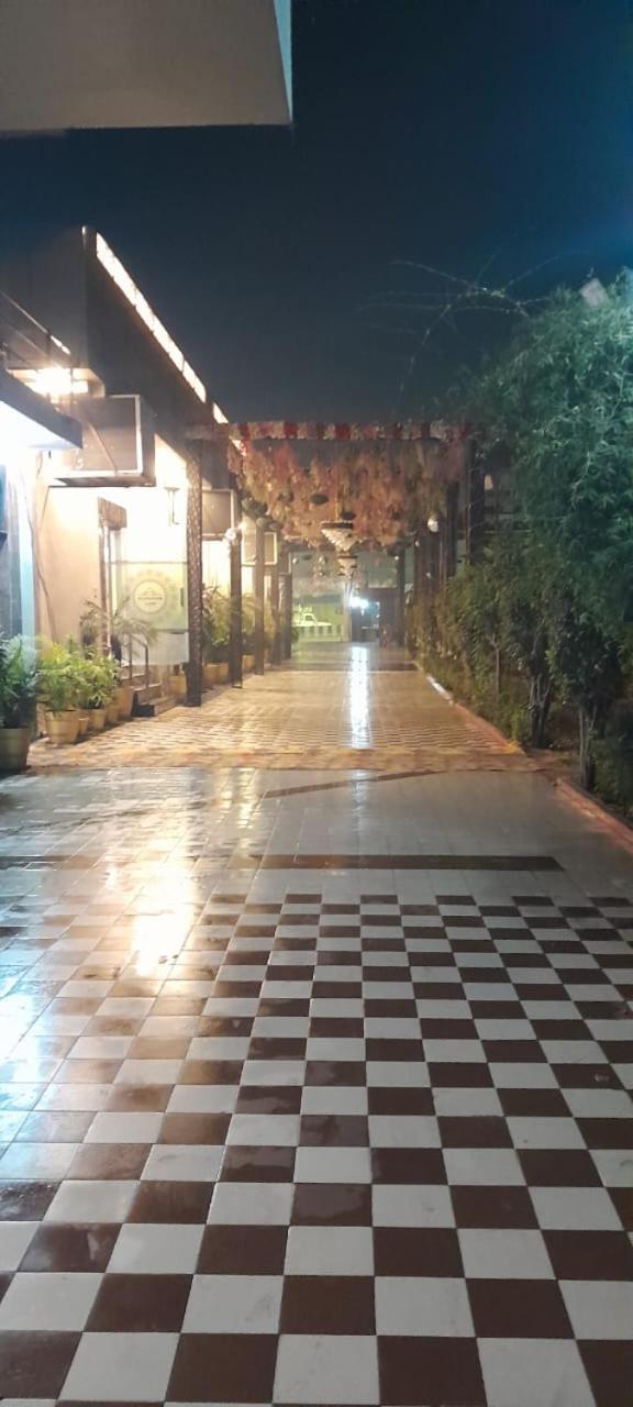Hotal Zaarang Paradise Hotel 3*