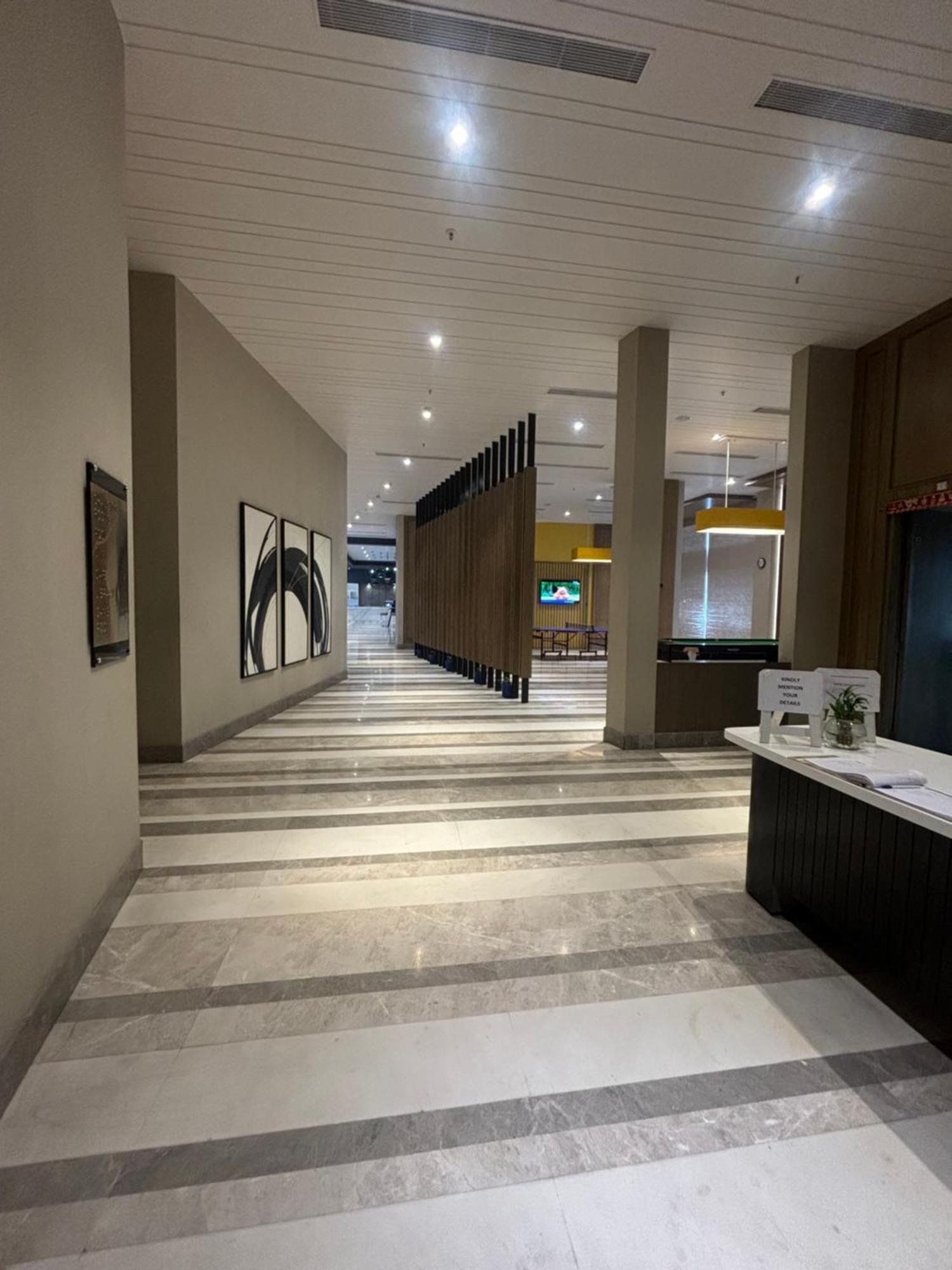 Hotel The Royal Gomti Nagar 3*