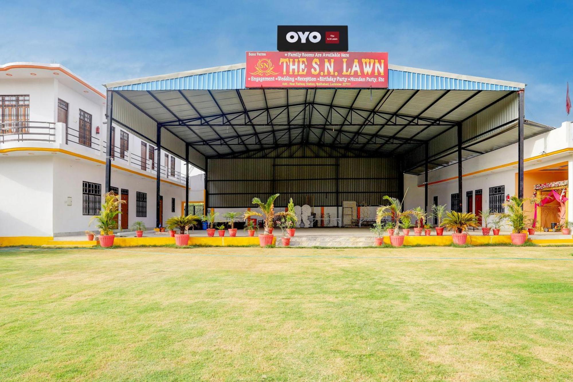 Spot On The Sn Lawn Hotel Lucknow