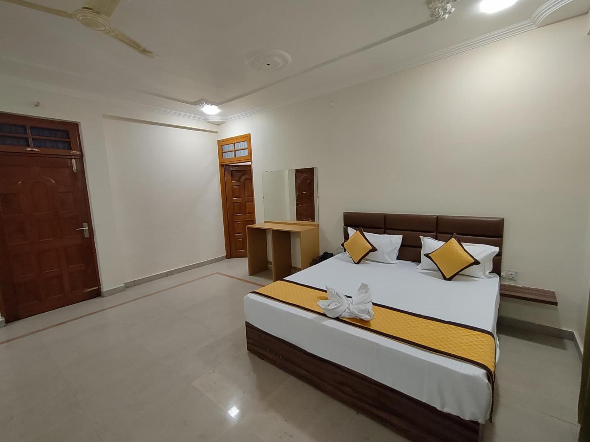 Sojourn Hotel 3*