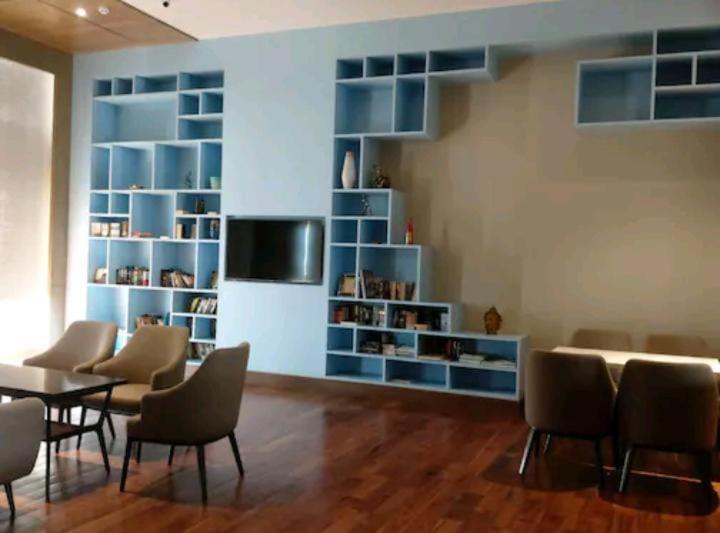 Hotel Dlf 4*