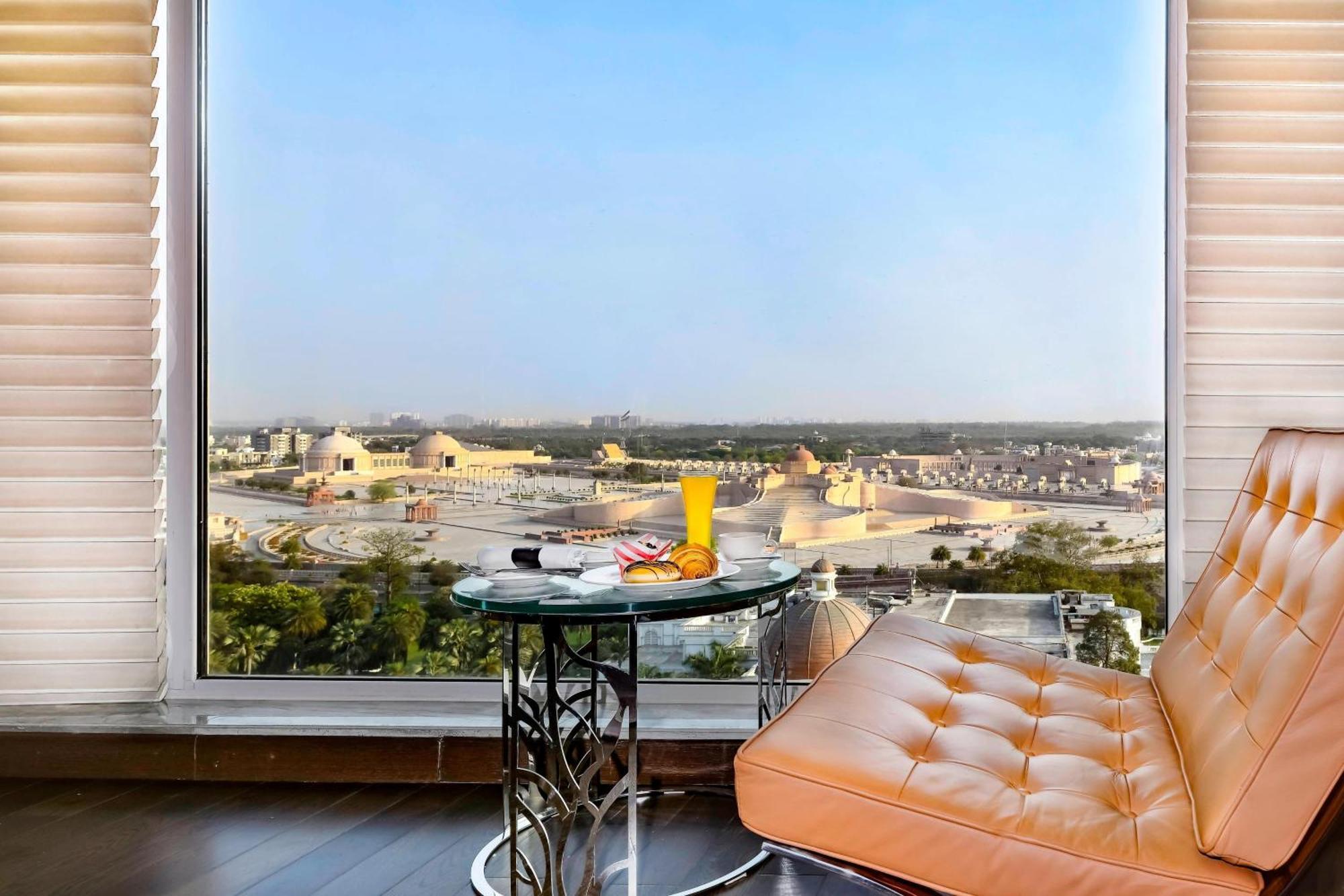 Renaissance Hotel, Gomti Nagar Hotel 5*