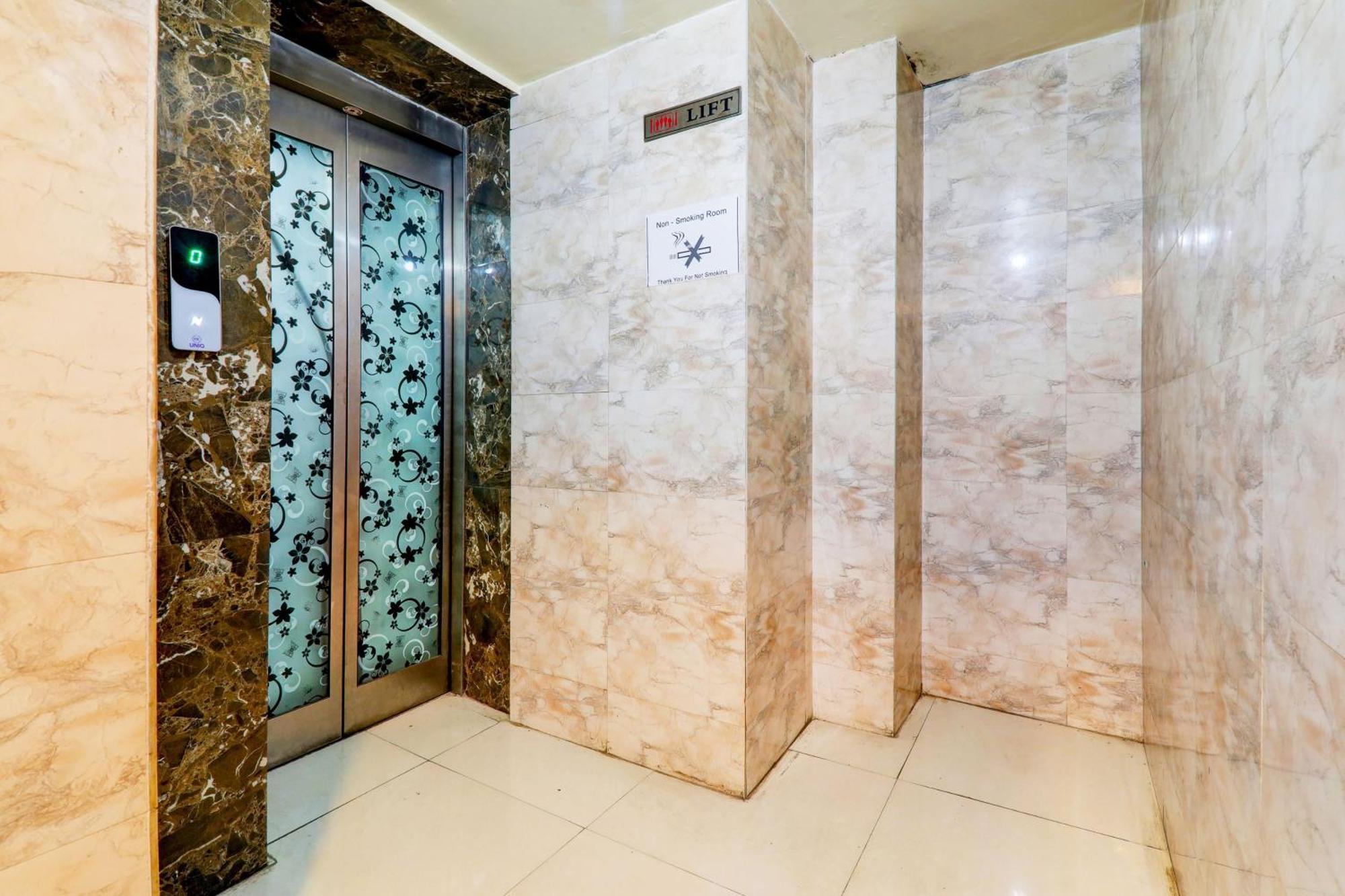 Super Collection O Alambagh Formerly Bm Palace Hotel Lucknow