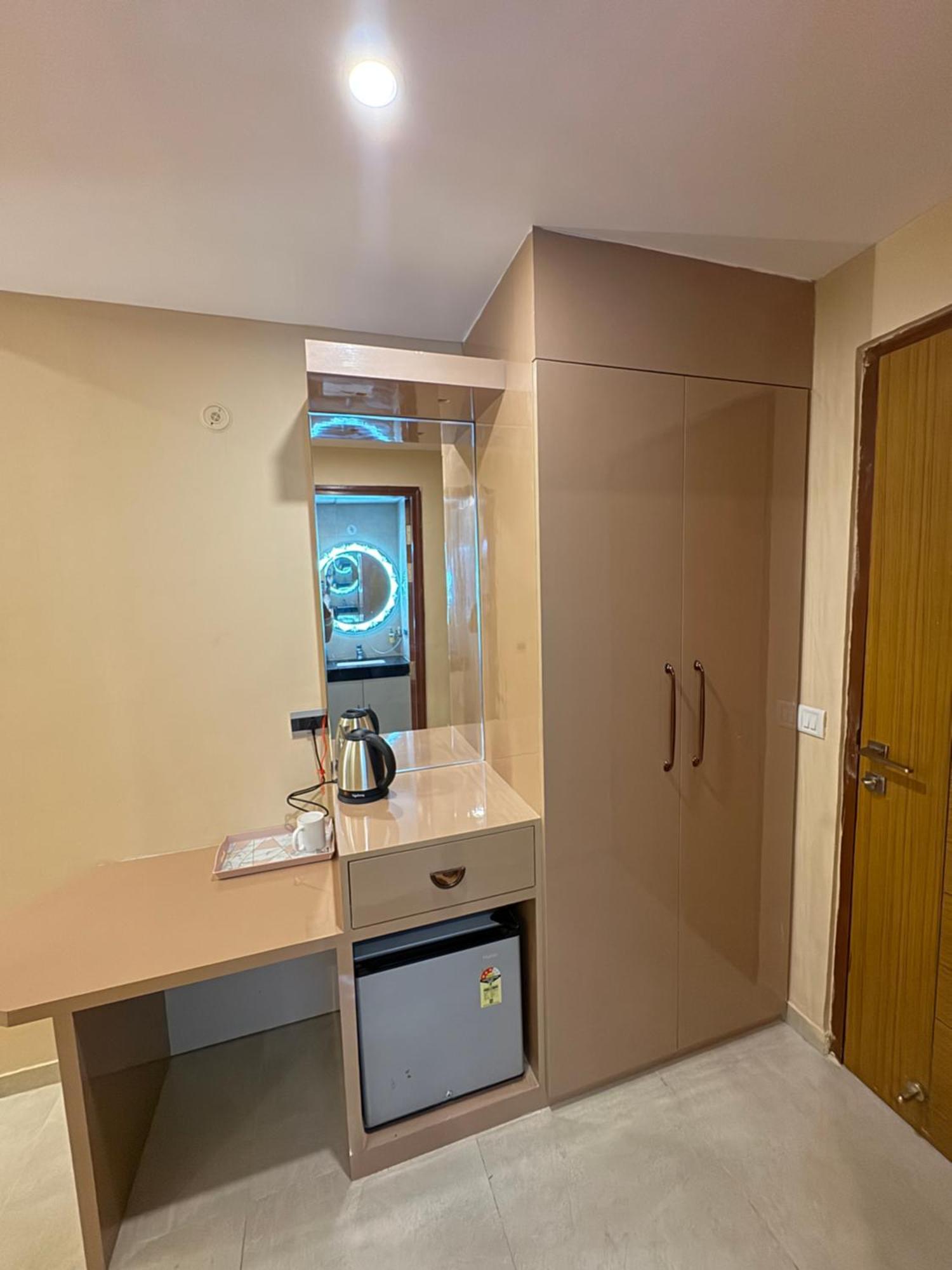 Moonlight Luxury Aparthotel