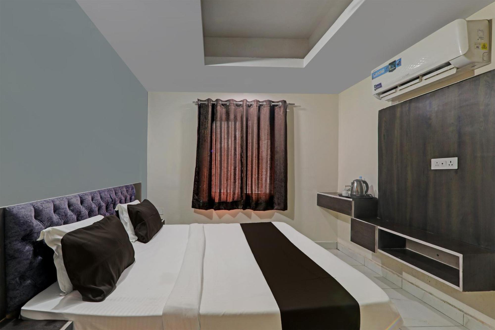 Hotel O Champ Lucknow