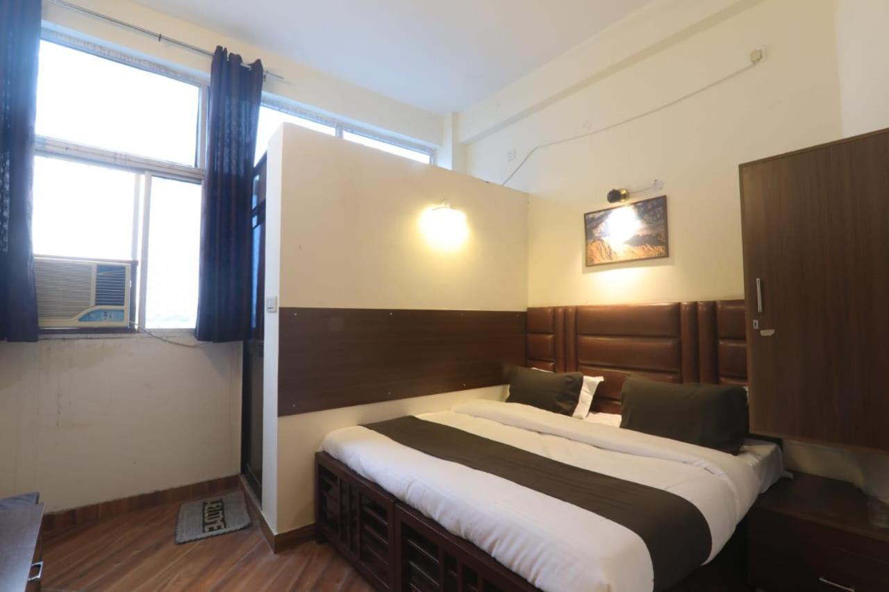Karuna International Hotel Lucknow