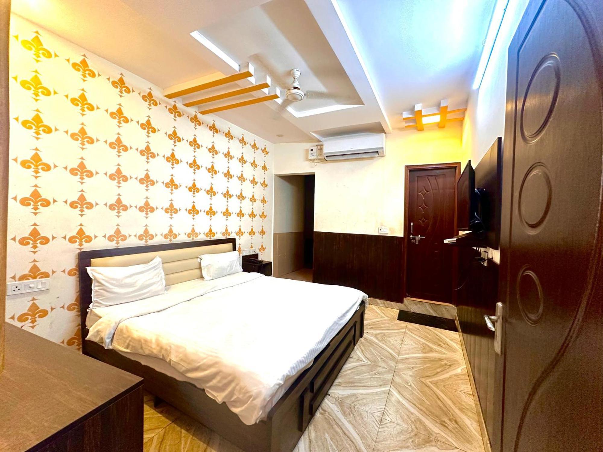 Hotel Karuna International