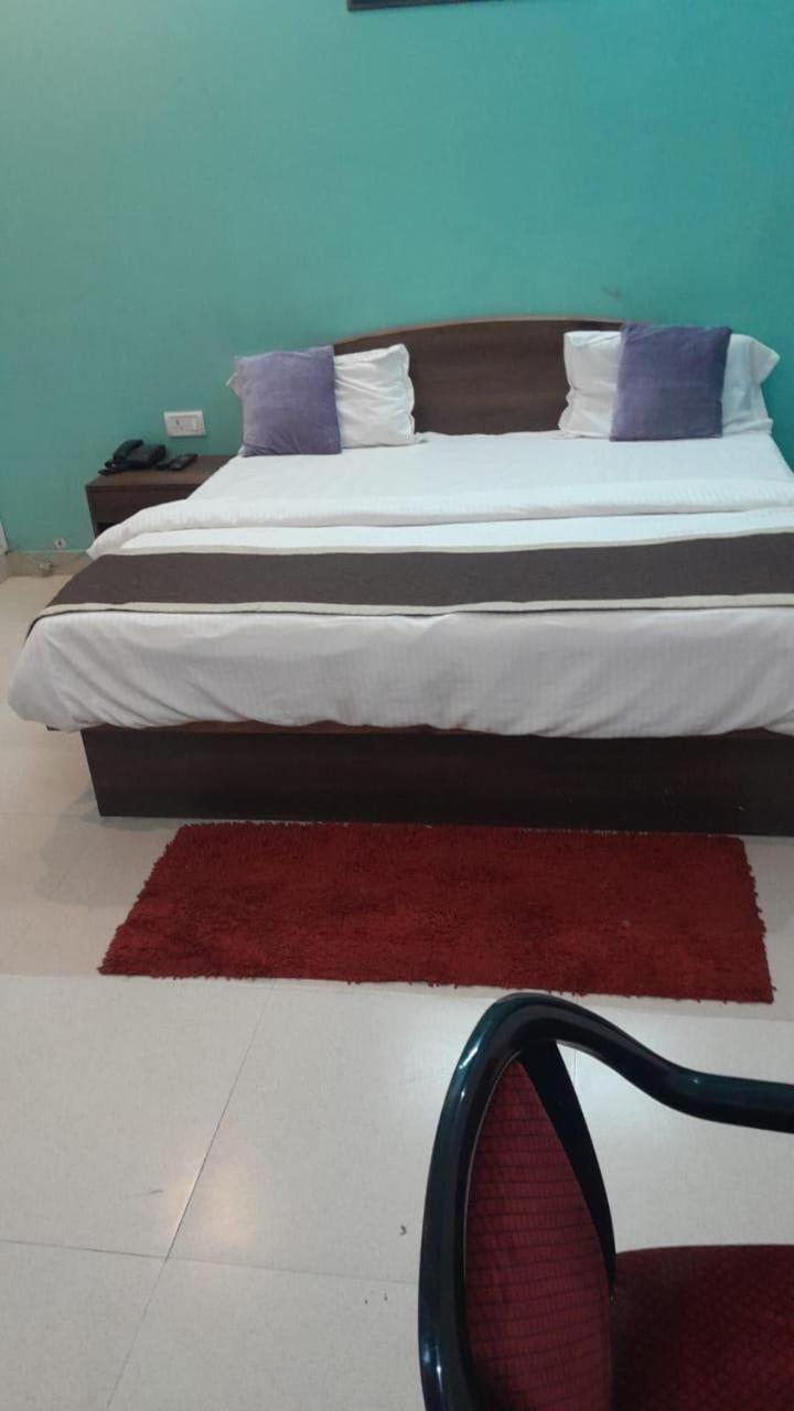 Virasat Shaheed Path Hotel Lucknow