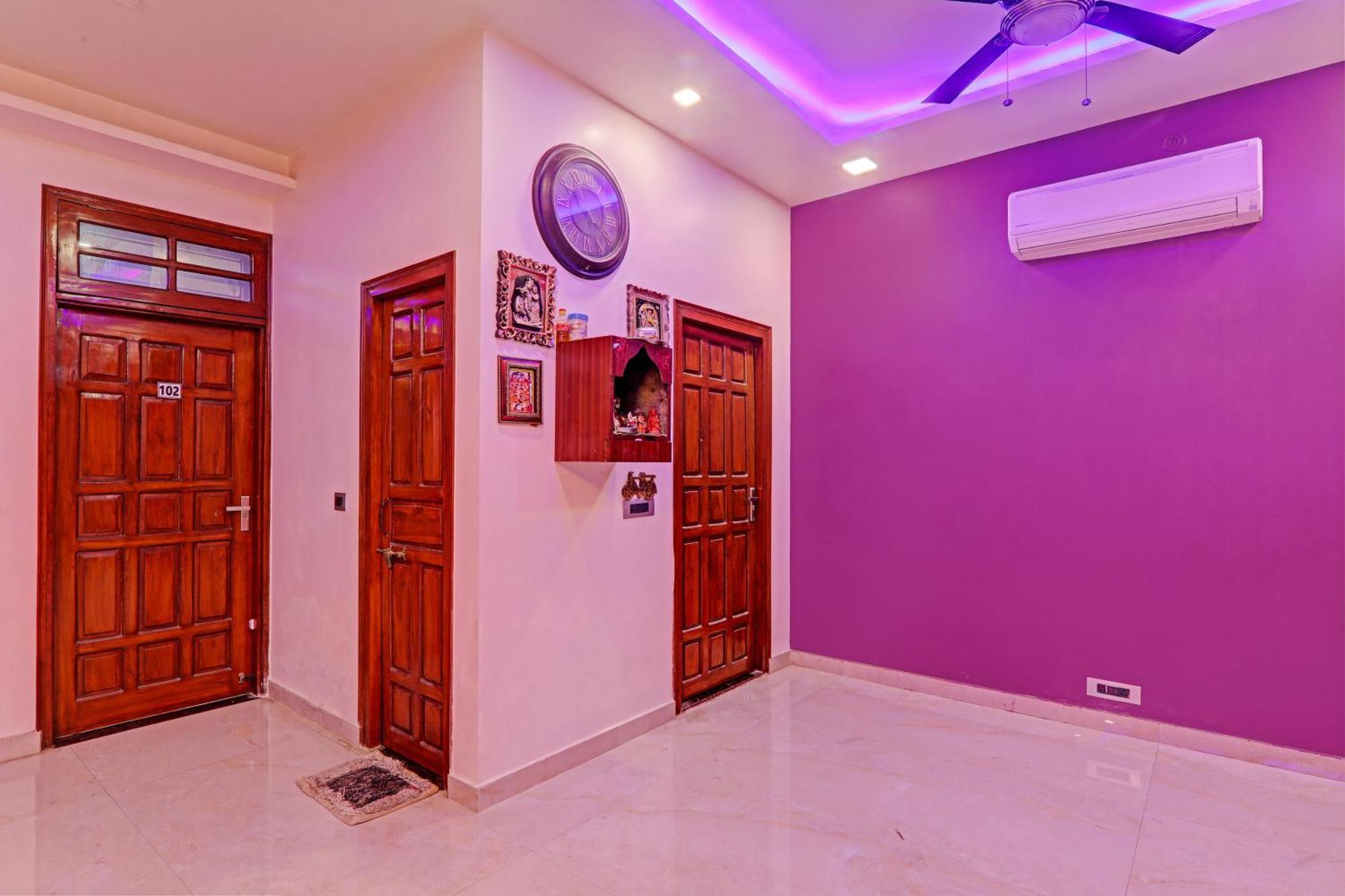 Hotel O Sammy Grand Lucknow