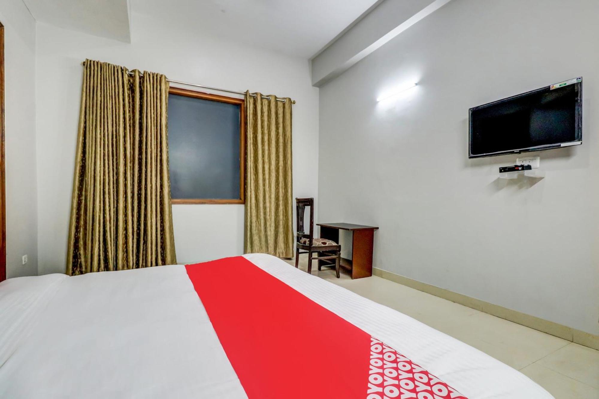 Hotel O Tokyo Chinhat