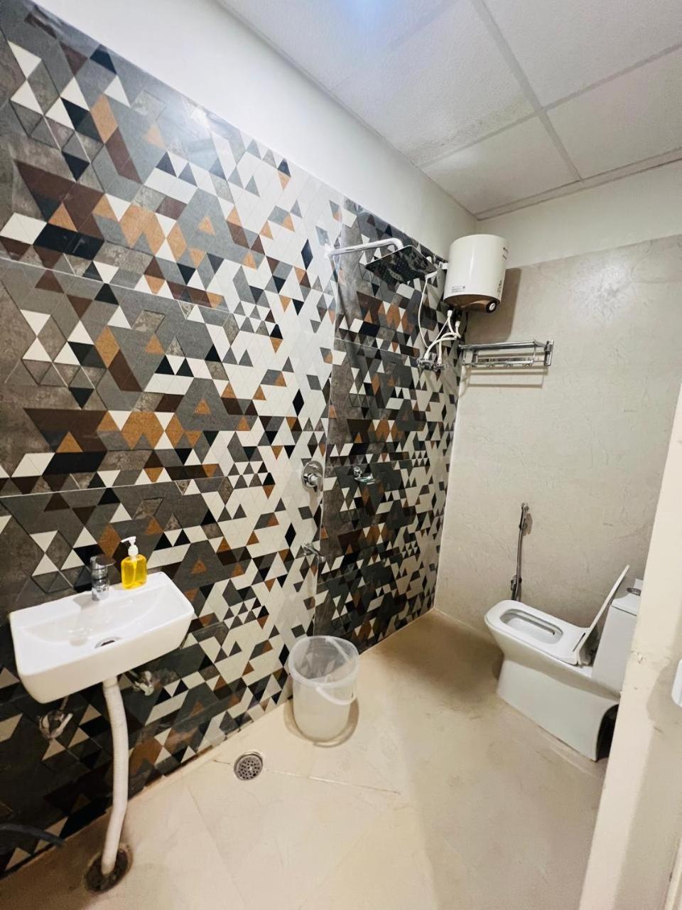 Hotel Ss Royal International Lucknow