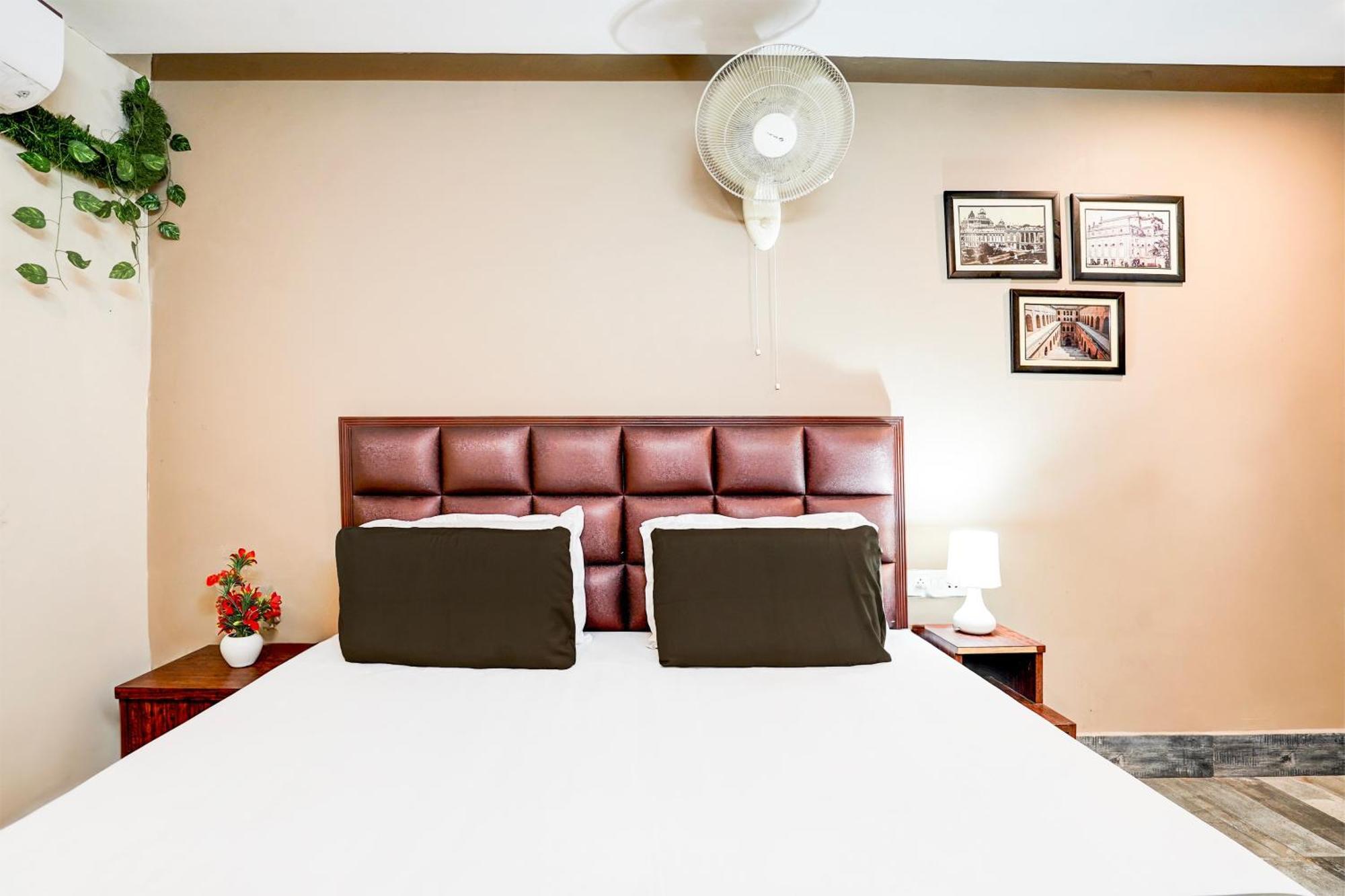 Hotel O Awadh Court
