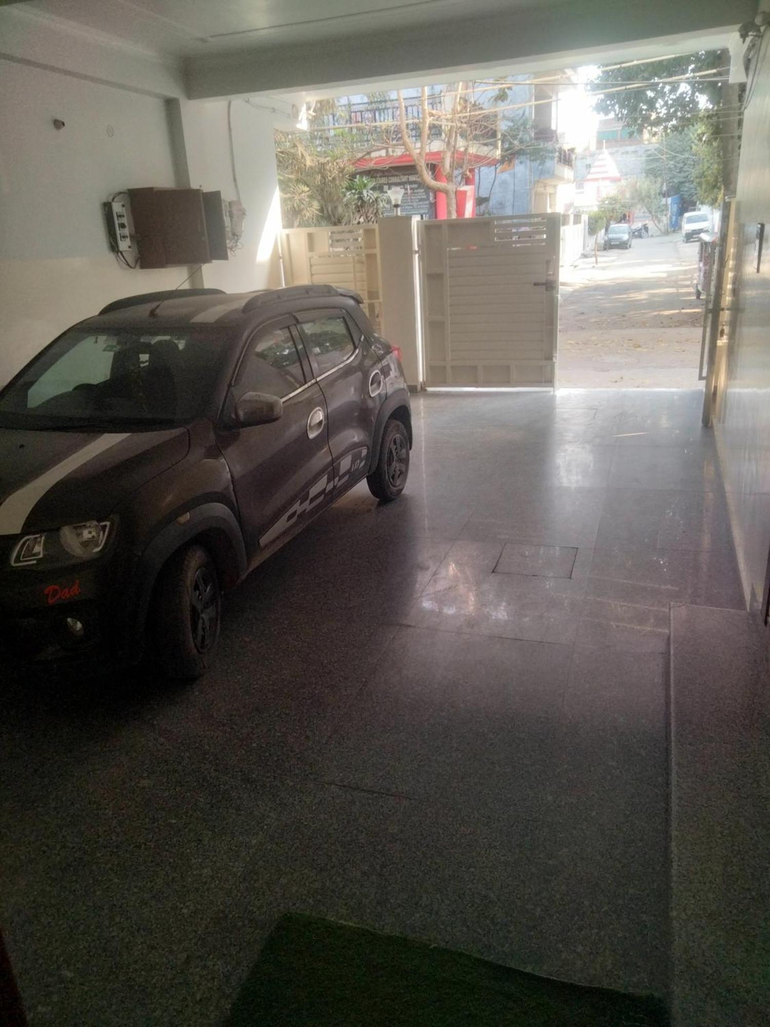 Abhi Family Guest house