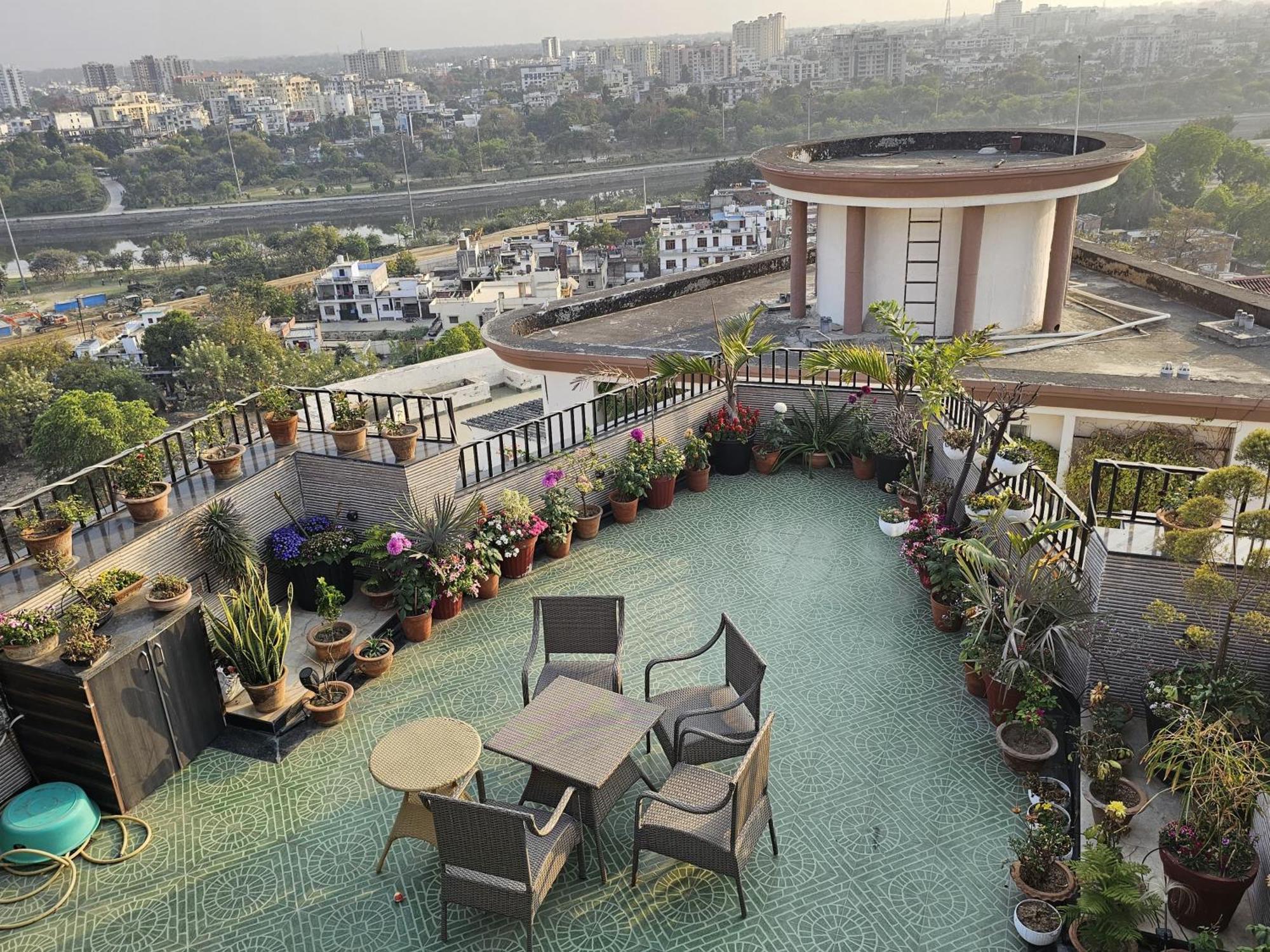 Holiday home Riverfront Penthouse With Spacious Terrace Lucknow