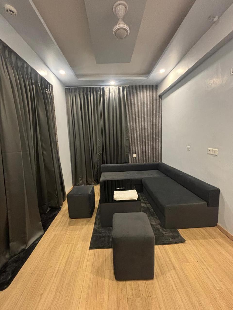 The Royal Inn, Gomti Nagar Hotel Lucknow