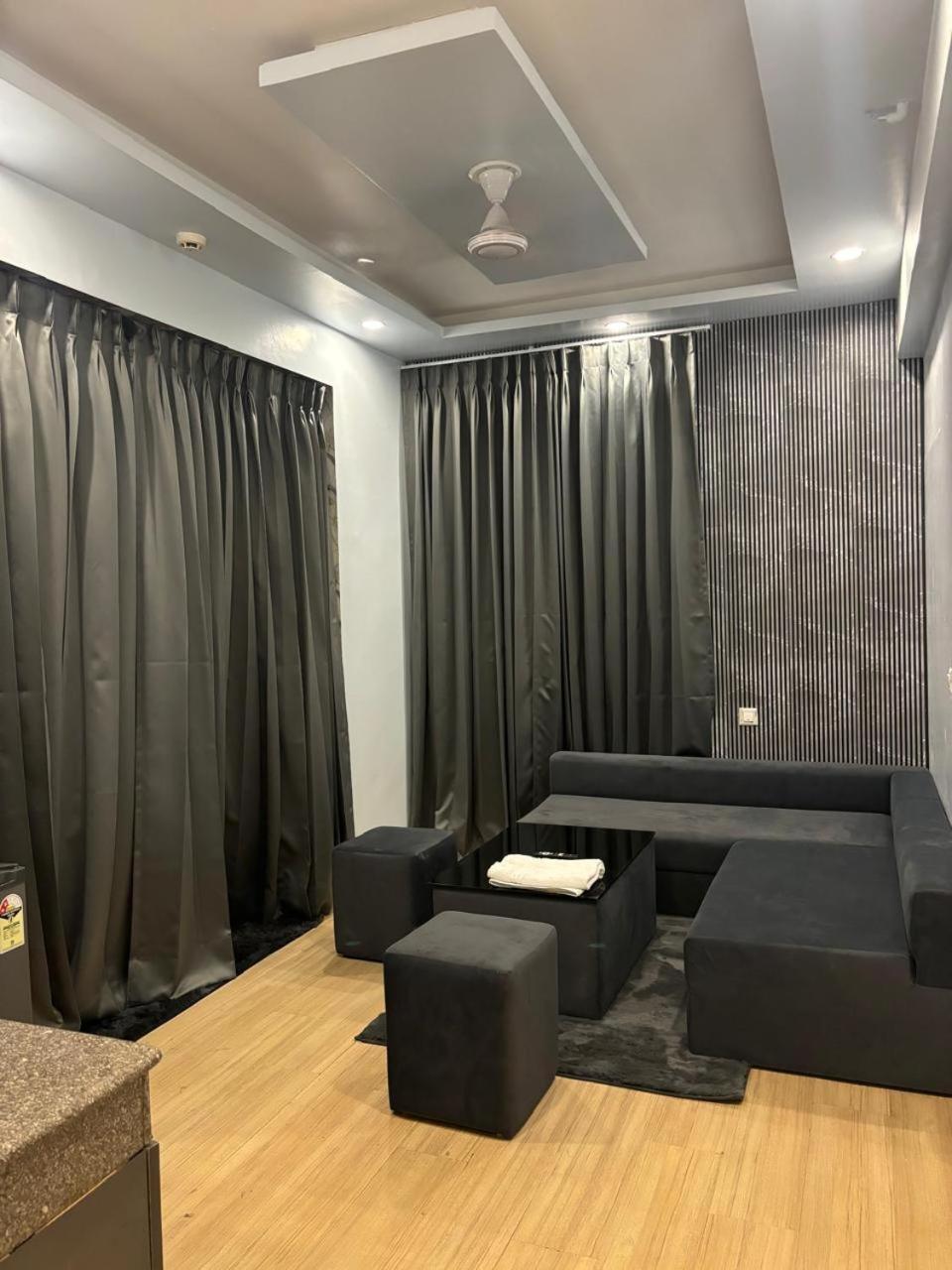 The Royal Inn, Gomti Nagar Lucknow