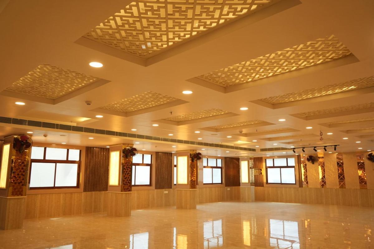 Golden Palace