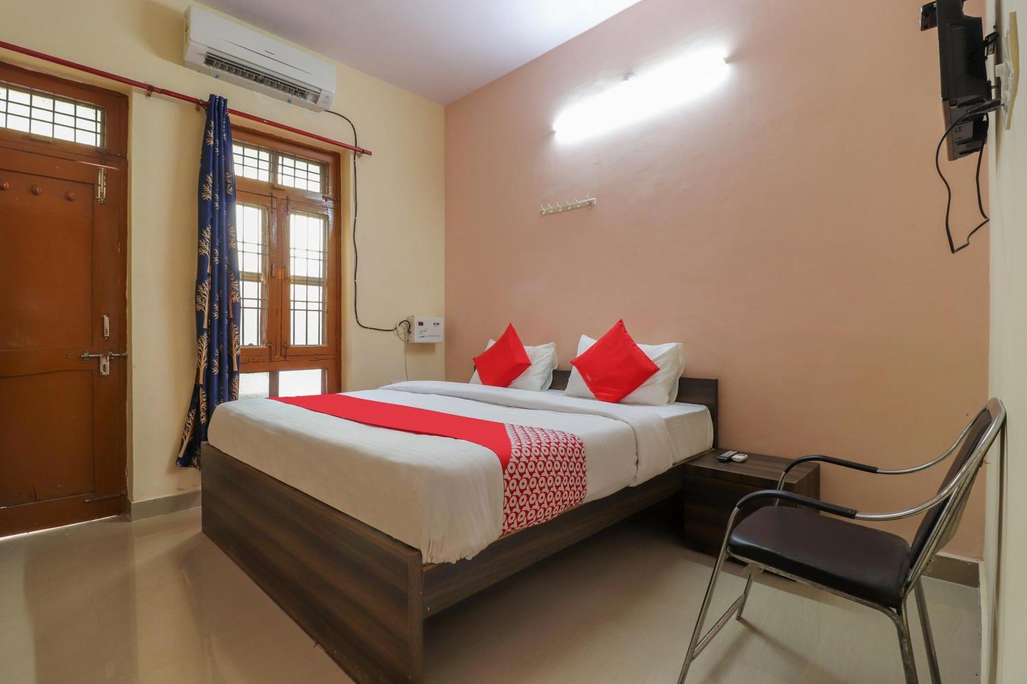 Hotel O Devine Bijnaur