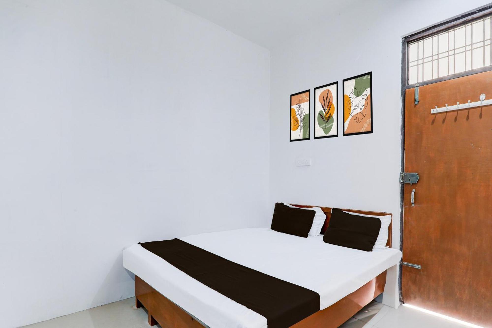 O Rp 3* Lucknow