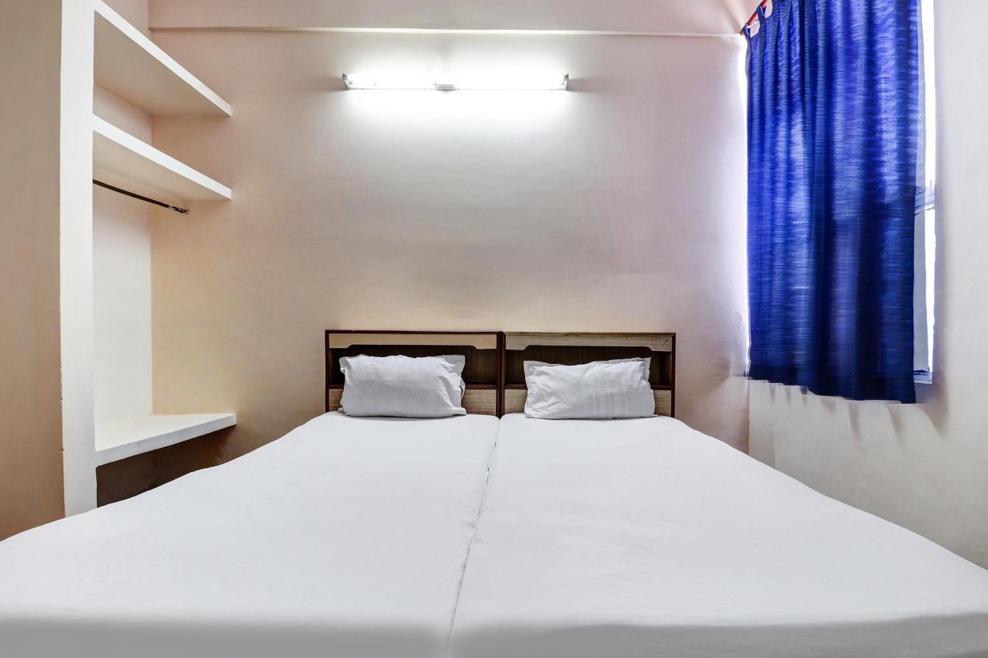 Hotel Super Collection O Vikas Nagar Post Office Formerly Metro Club And