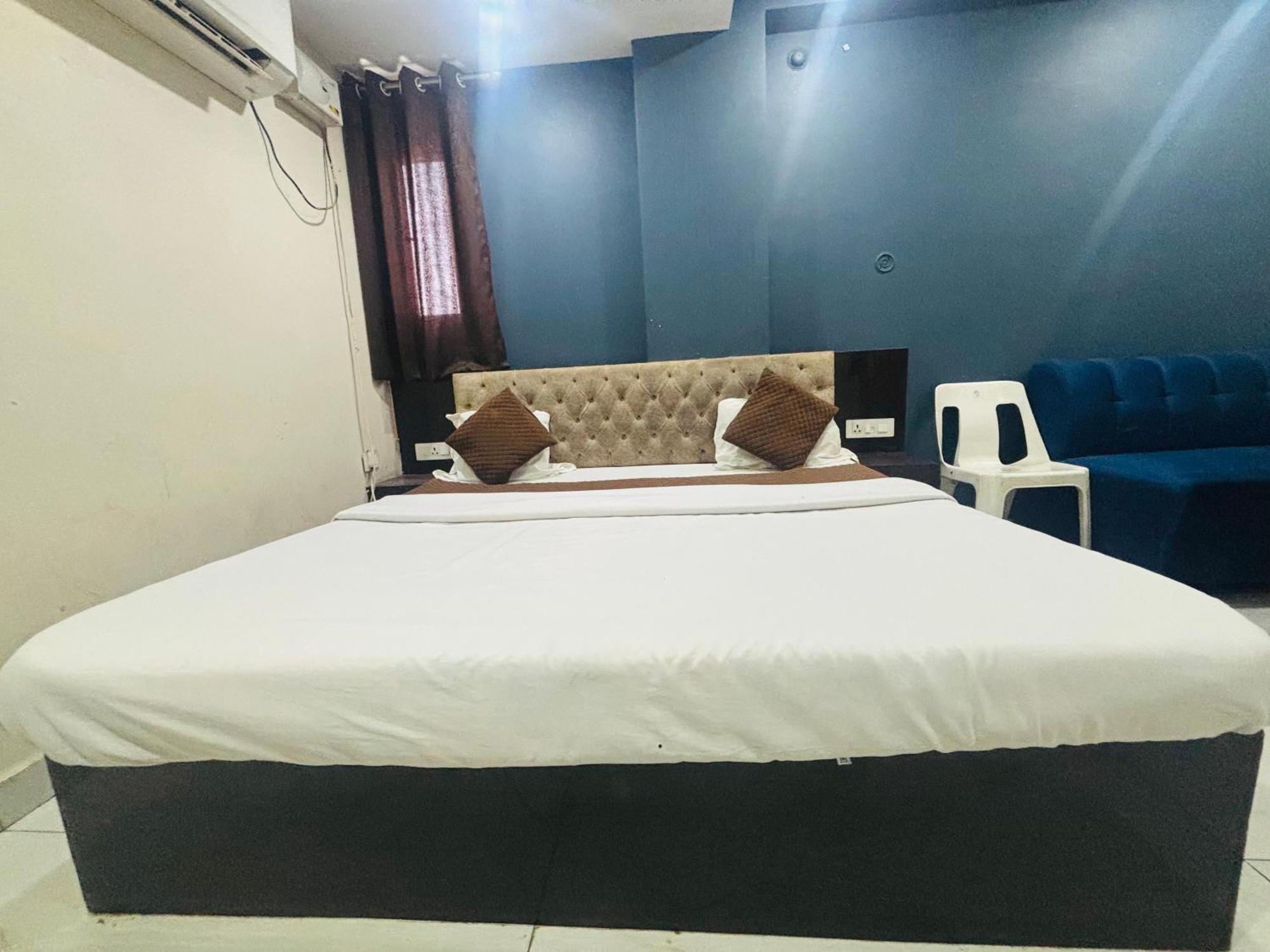 Vijay Shree Hotel