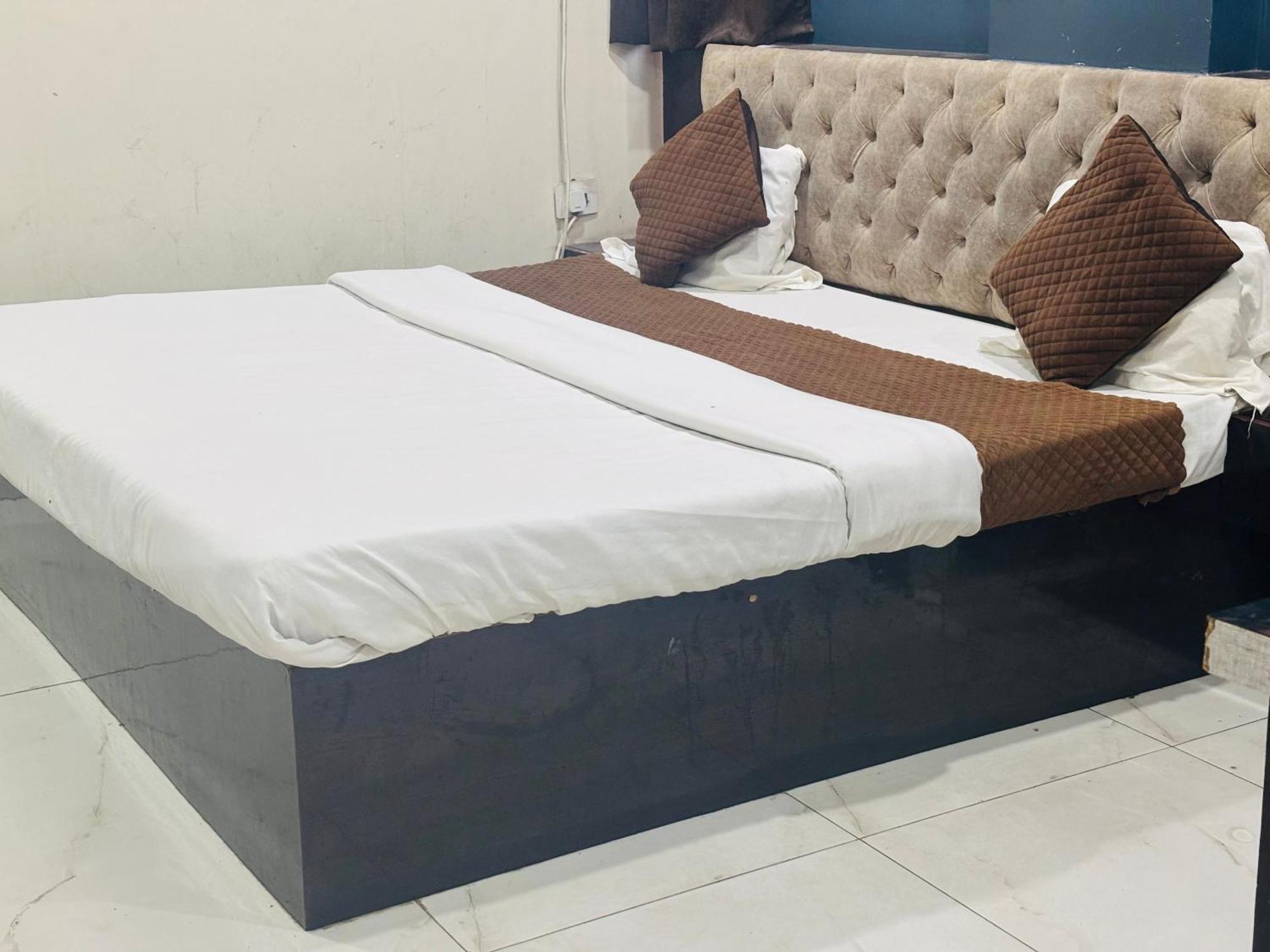 Vijay Shree Hotel 3*
