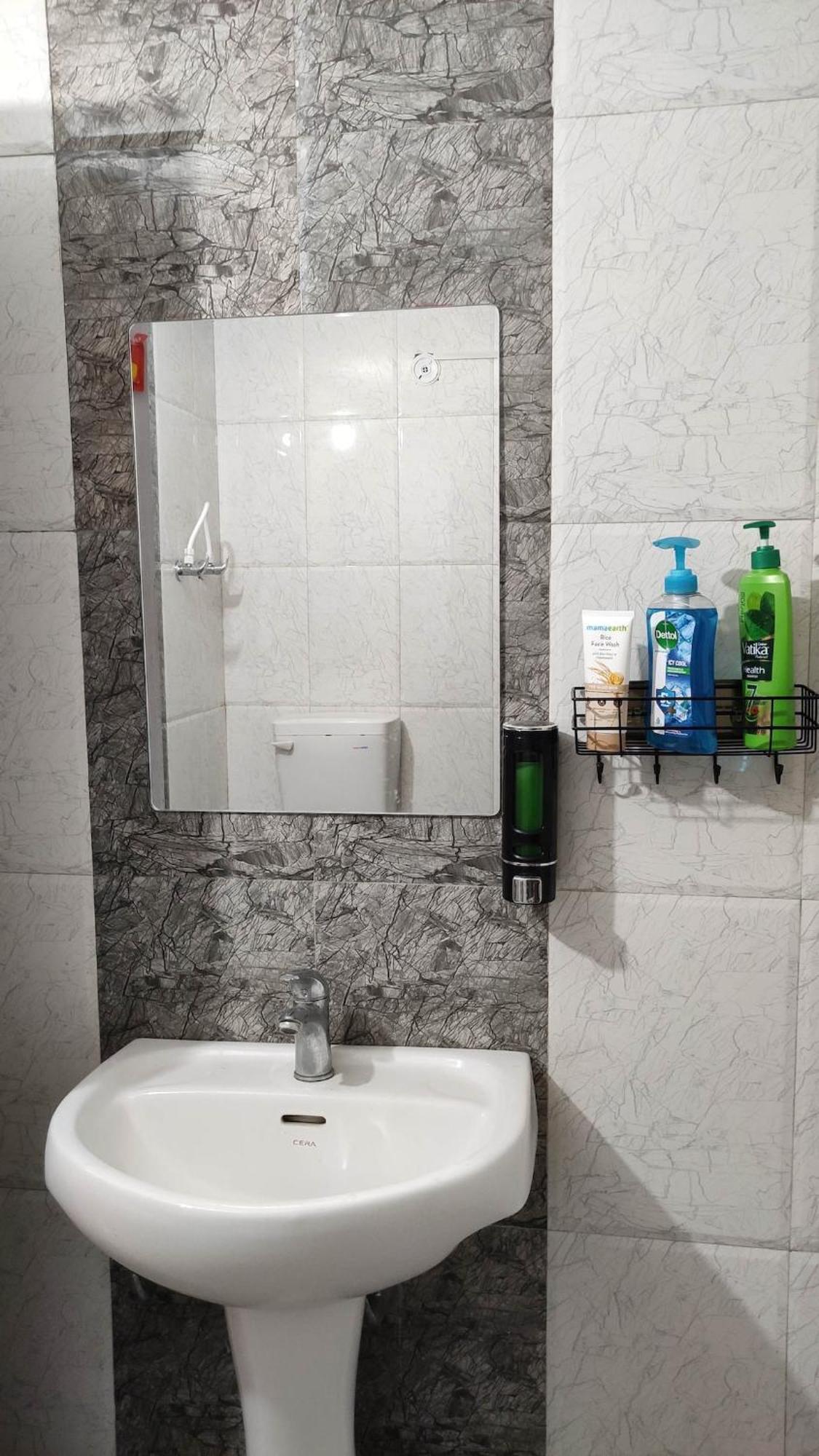 1bhk Near Medanta Hospital And Lulu Mall Lucknow