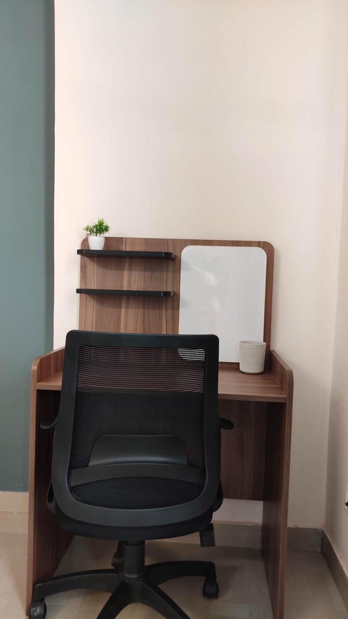 1bhk Near Medanta Hospital And Lulu Mall Apartment