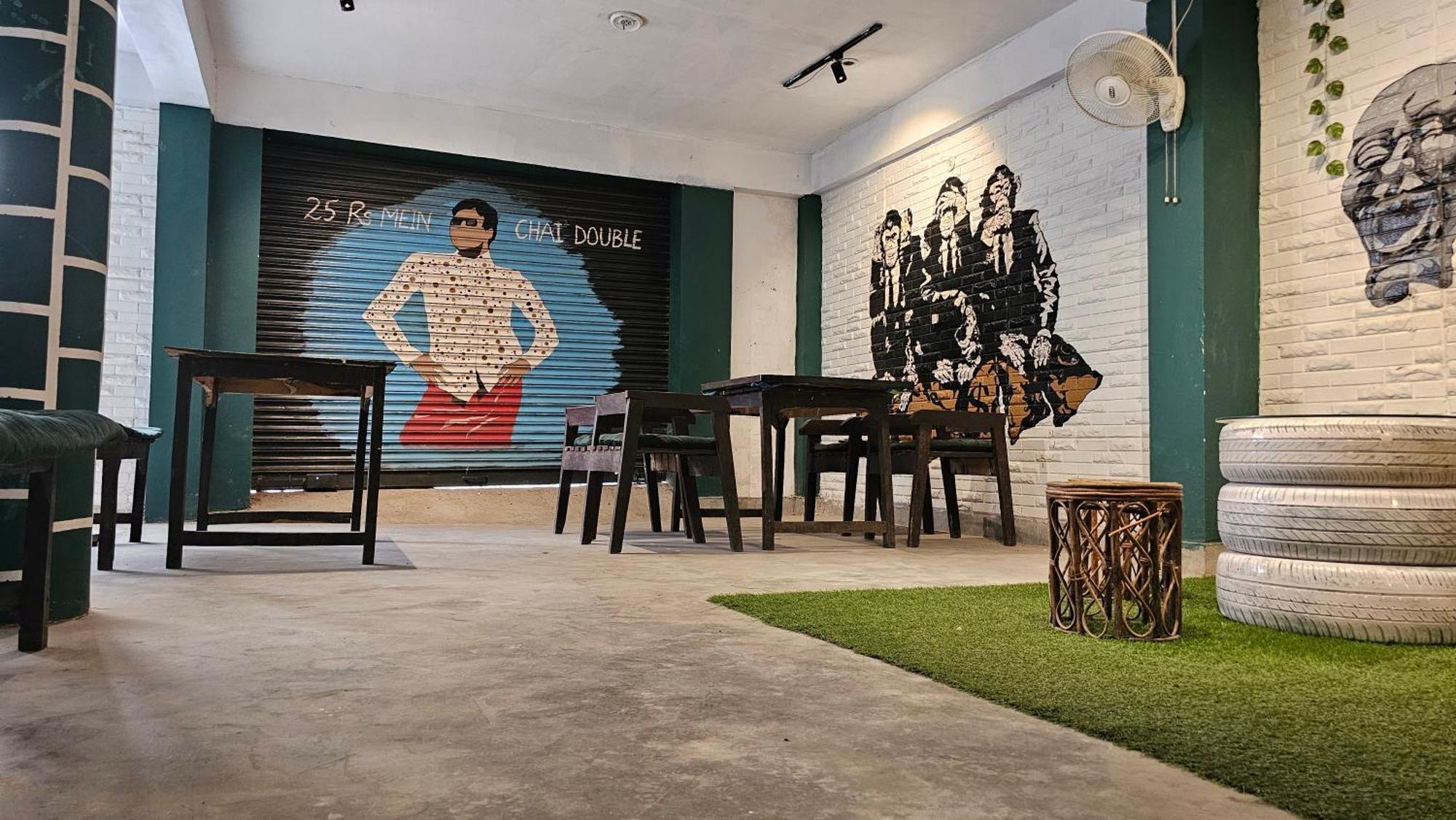 Akshay & Hostel *