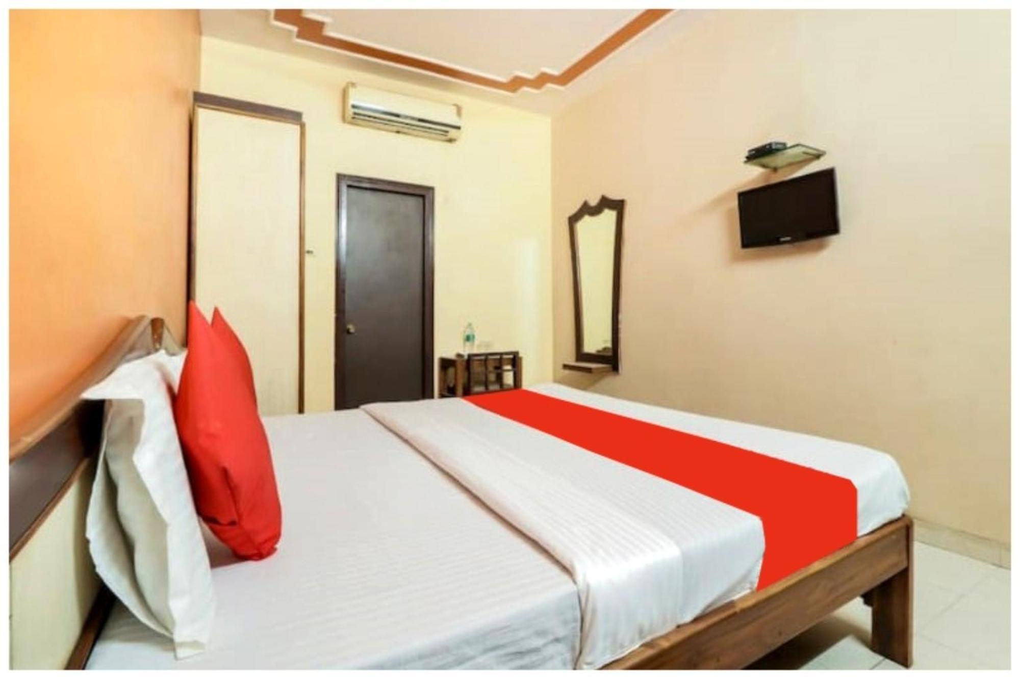Premium Sunrise Near Hanuman Temple And Railway Station - Parking And Wifi Facilities - Air Conditioning Luxury - A Rated Four Star 4*