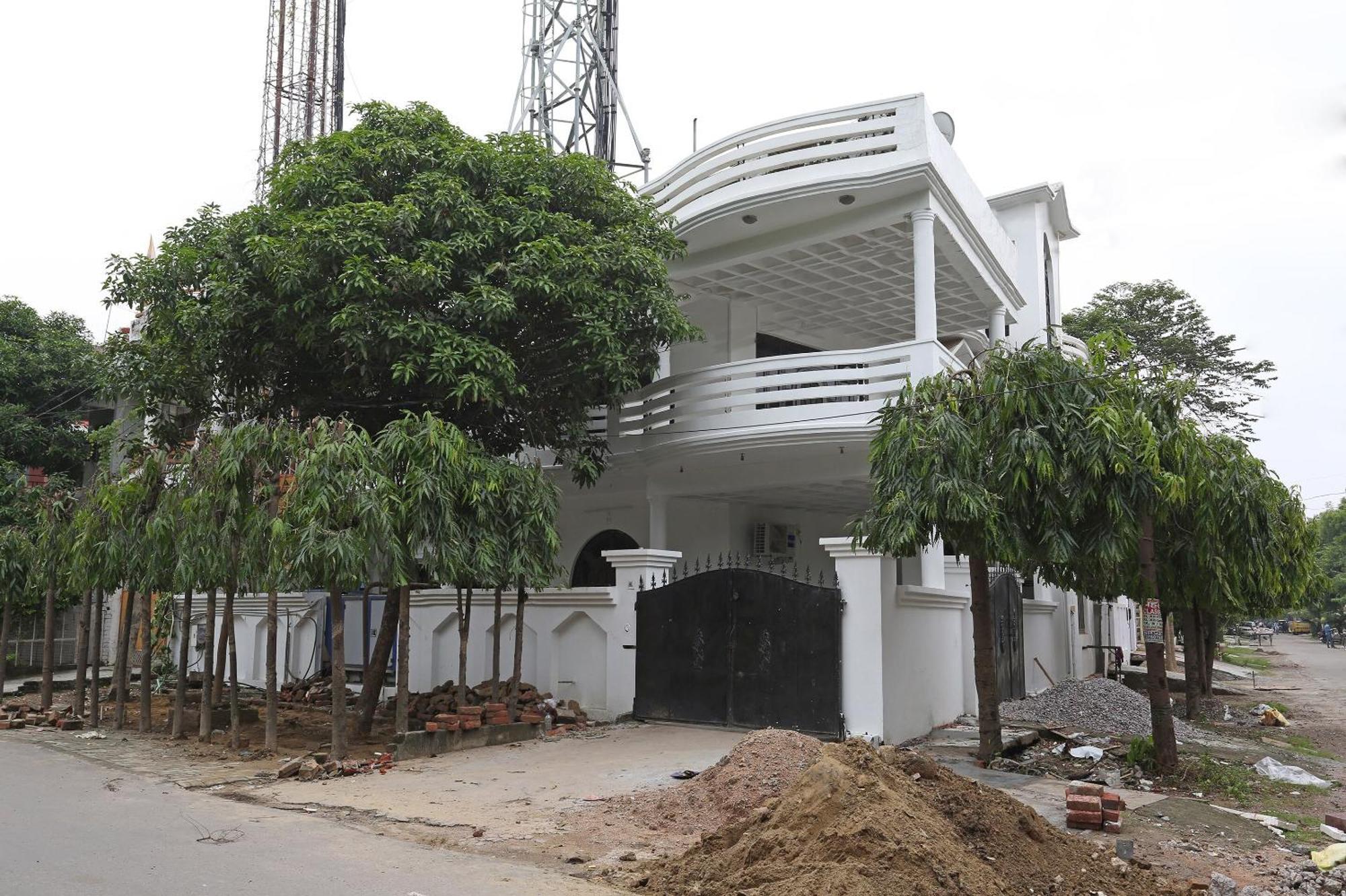 Hotel O Greenview Near Munshi Pulia Metro Station 4*