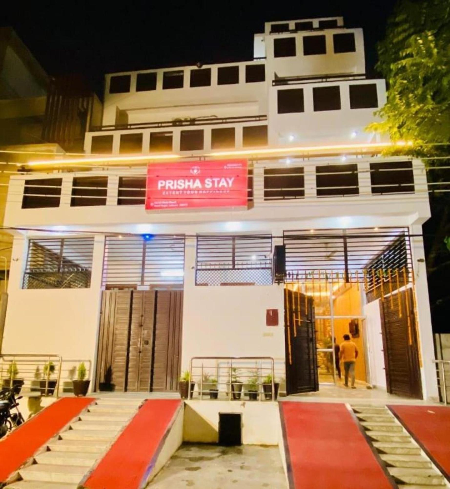 Prisha Stay# Near Kathota Jheel - Malhaur Railway Station- Free Parking And Wi-fi Facilities- Fully Air Conditioned Hotel Lucknow